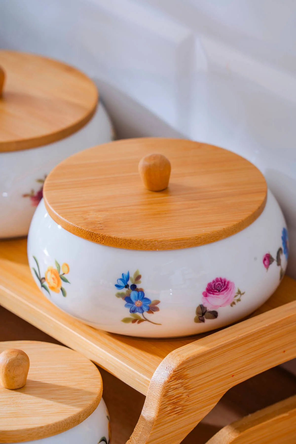 بانکه ادویه پایه چوبی LEANDRA با مجموعه ACAR