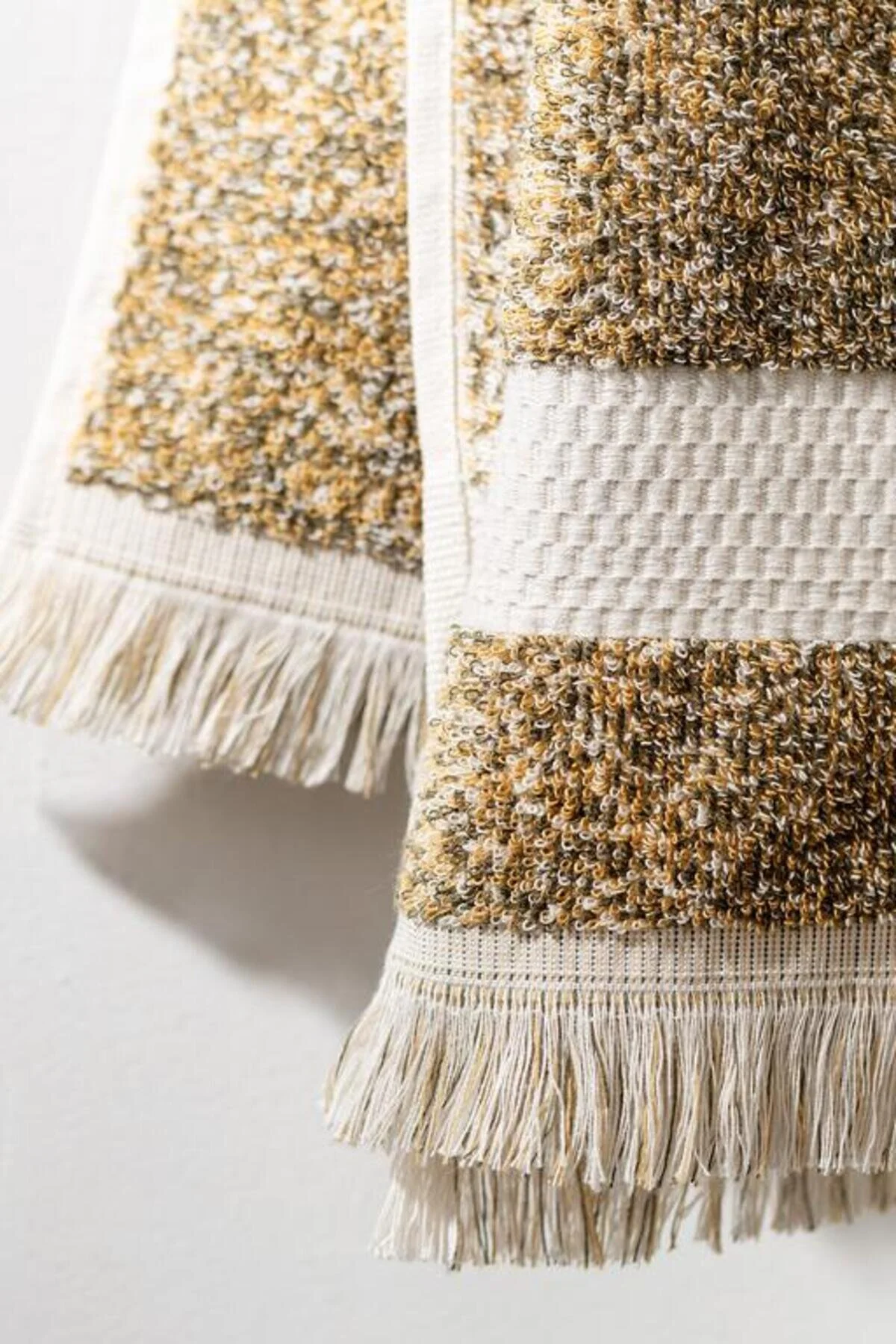 حوله فصل جدید BREST YARN PAINTED FACIAL KHAKI Madame Coco