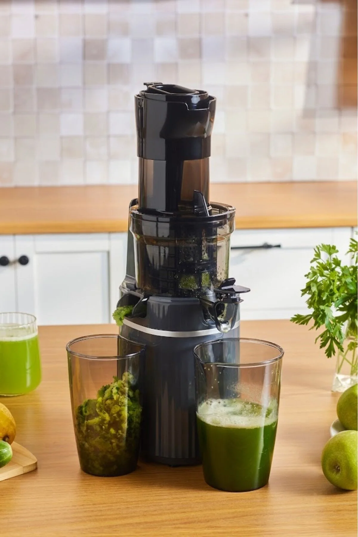 آب میوه و سبزی گیری آبمیوه آهسته فشرده فشار شده آنتراسیت کاراجا Karaca