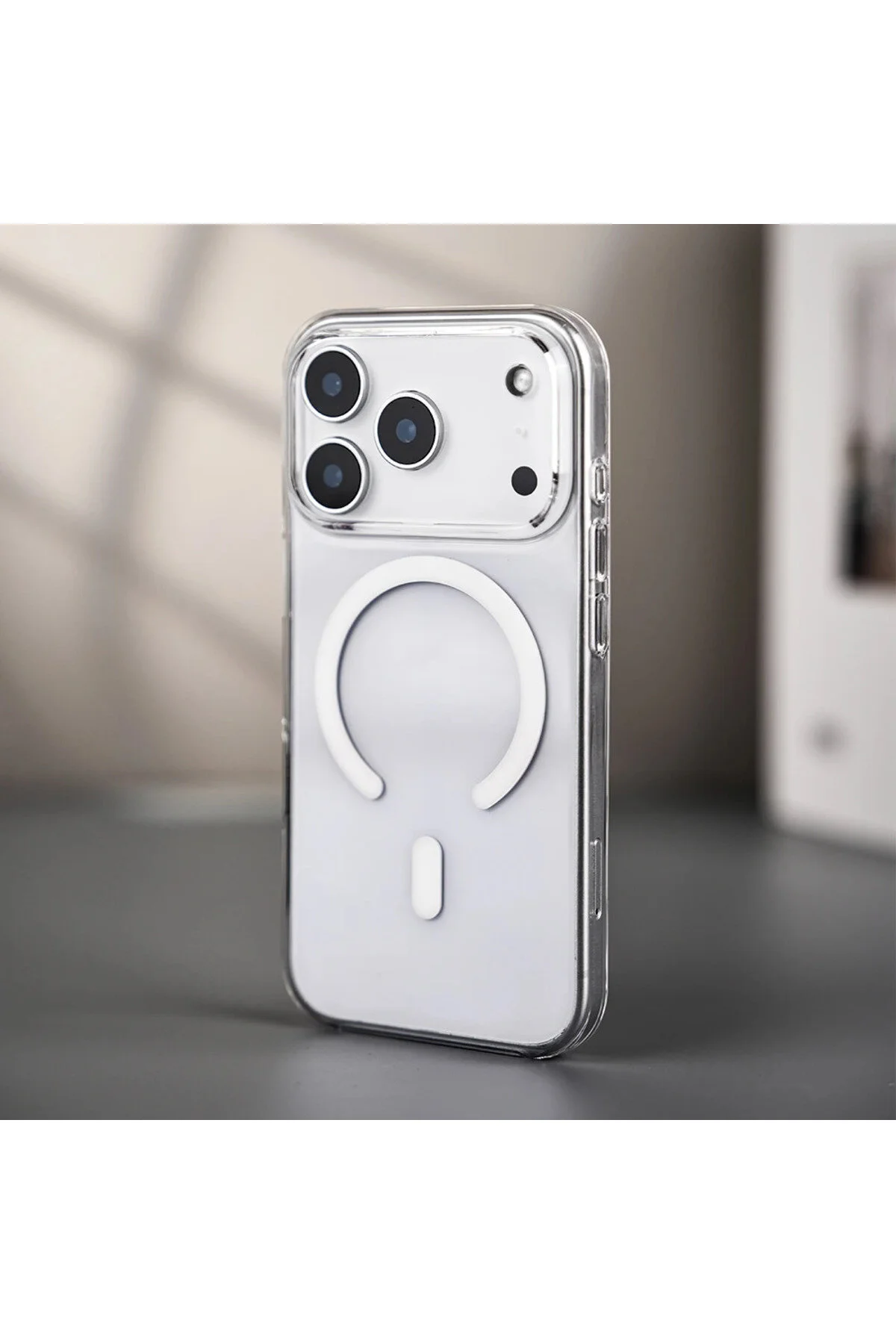 کاور و قاب سازگار با IPHONE 17 PRO کامپیوتر سخت MAGSAFE اصل قابلیت شارژ Vip Case
