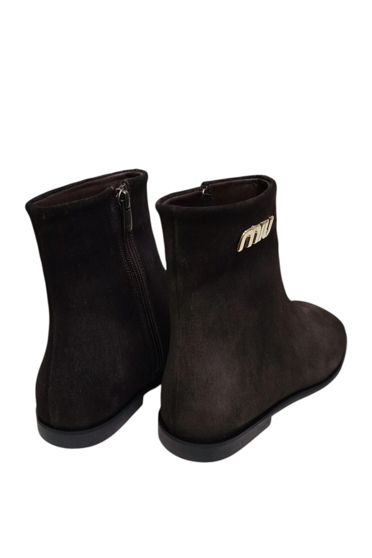چکمه و بوت های زنانه قهوه ای چرم اصل زیپ دار با کف پنجه صاف چهار گوش DAILY DRY DRY SHOES