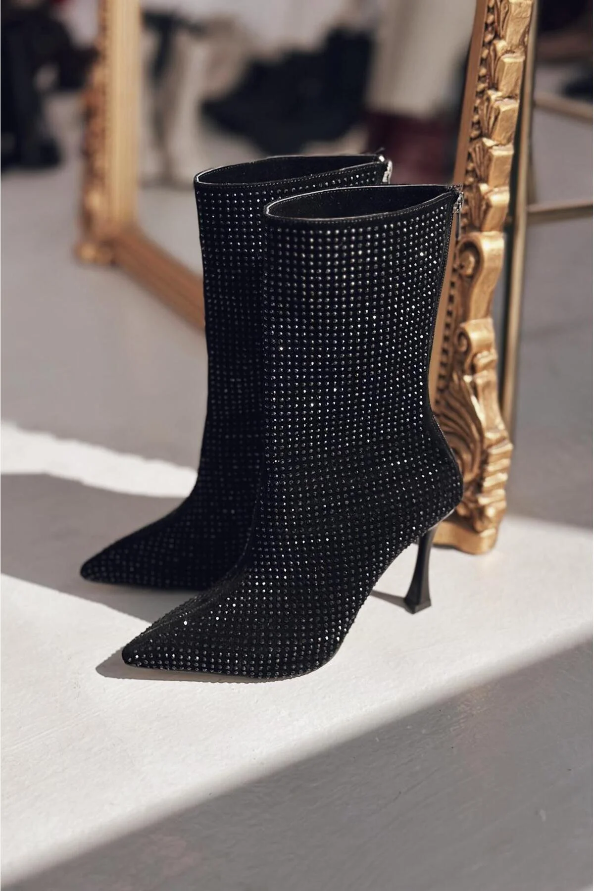 چکمه زنانه پاشنه دار SIMLEY مشکی سنگ خاکستری I Love Shoes