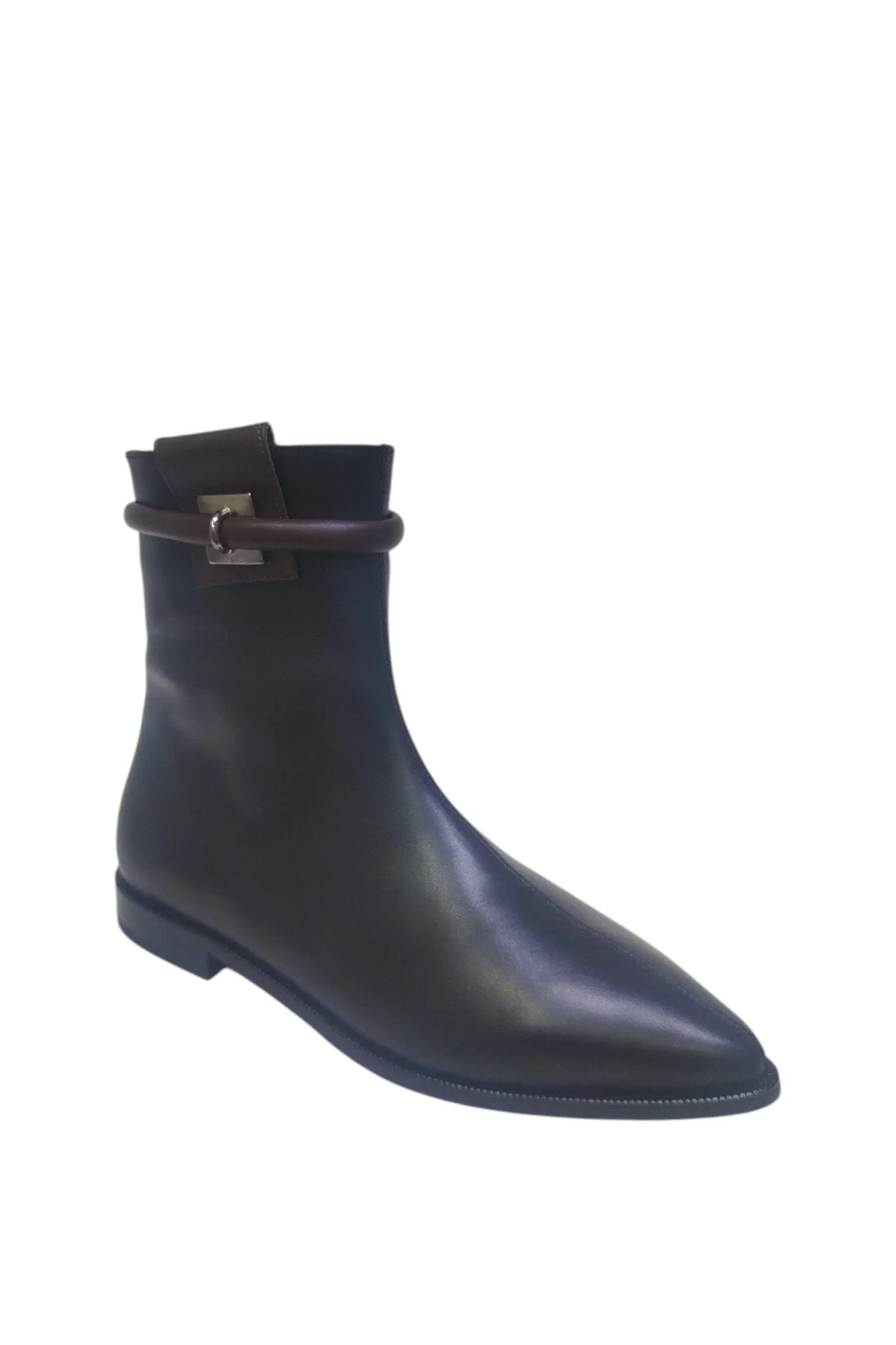 چکمه و بوت کفش زنانه مشکی چرم اصل نوک تیز کف زیپ دار بند مچ پا DRY DRY SHOES