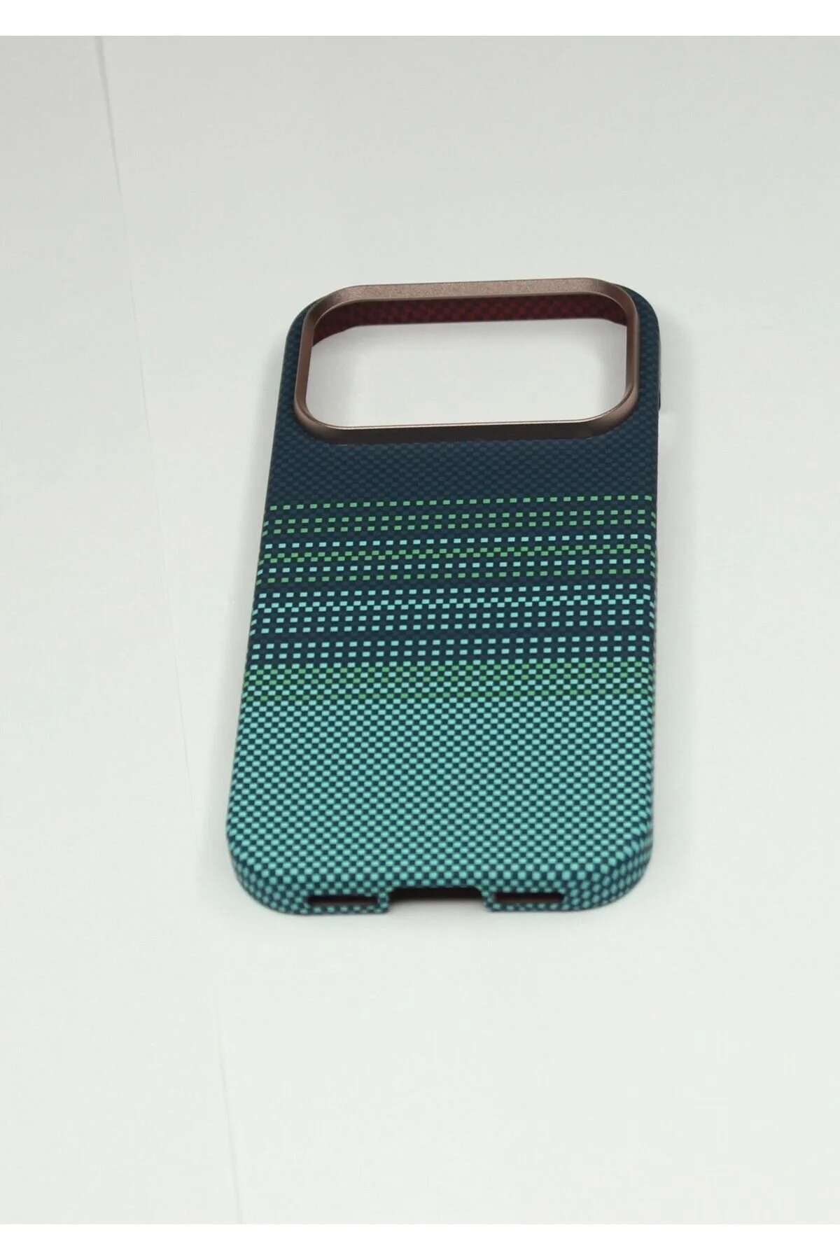 کاور و قاب گوشی IPHONE 17 PRO با پوشش کربن کولار ممتاز Knit