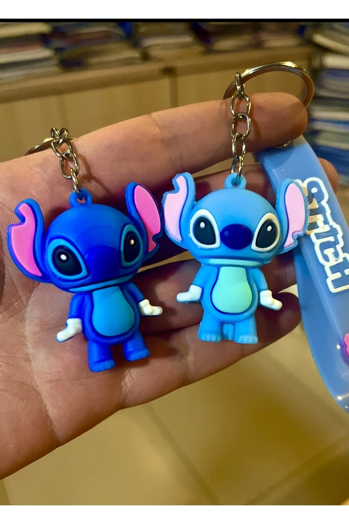 جلیقه کلید جاکلیدی کوله پشتی ناز LABUBU DISNEY STITCH 1 قطعه به صورت تصادفی ارسال می شود labubu sepeti