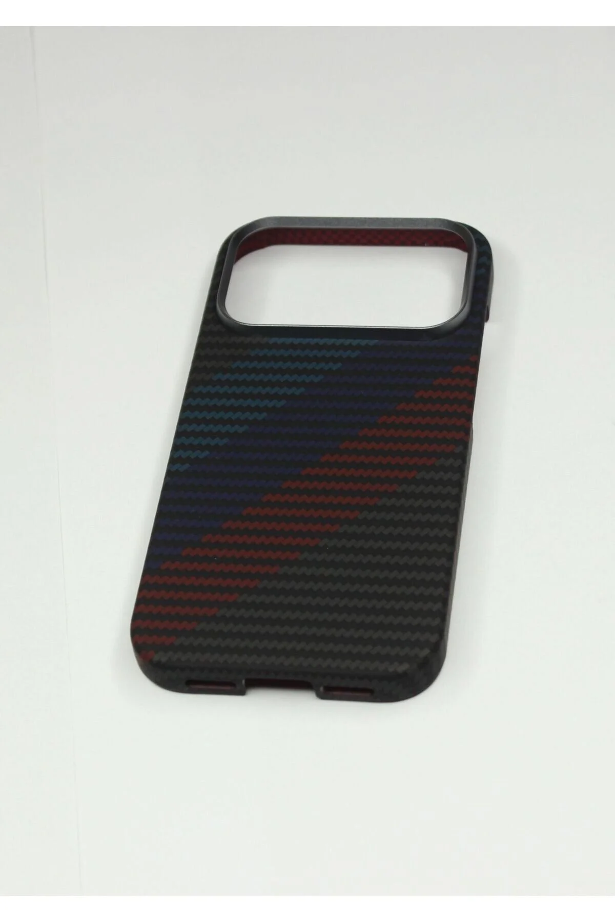 کاور و قاب گوشی IPHONE 17 PRO با پوشش کربن کولار ممتاز Knit