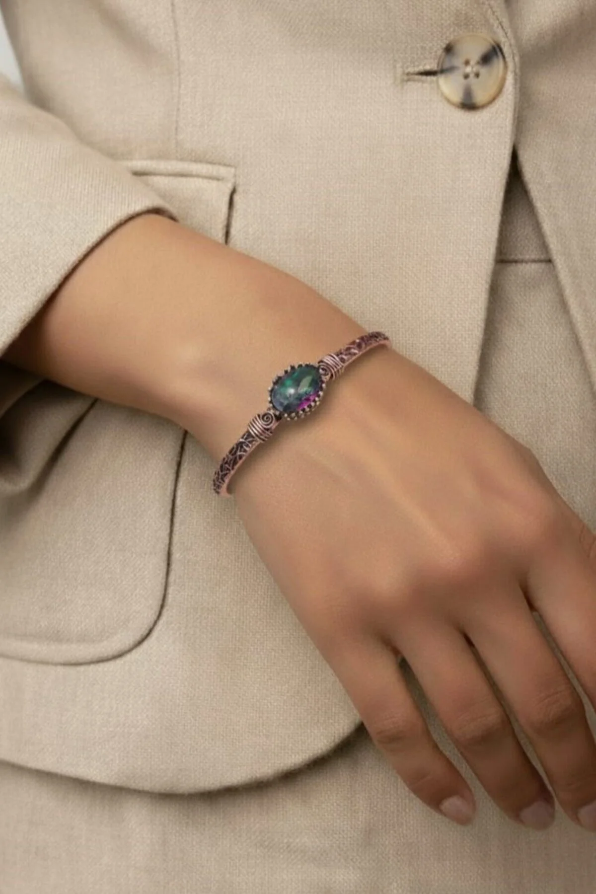دستبند فشن مسی با سنگ توپاز میستیک Süspüs Accessories