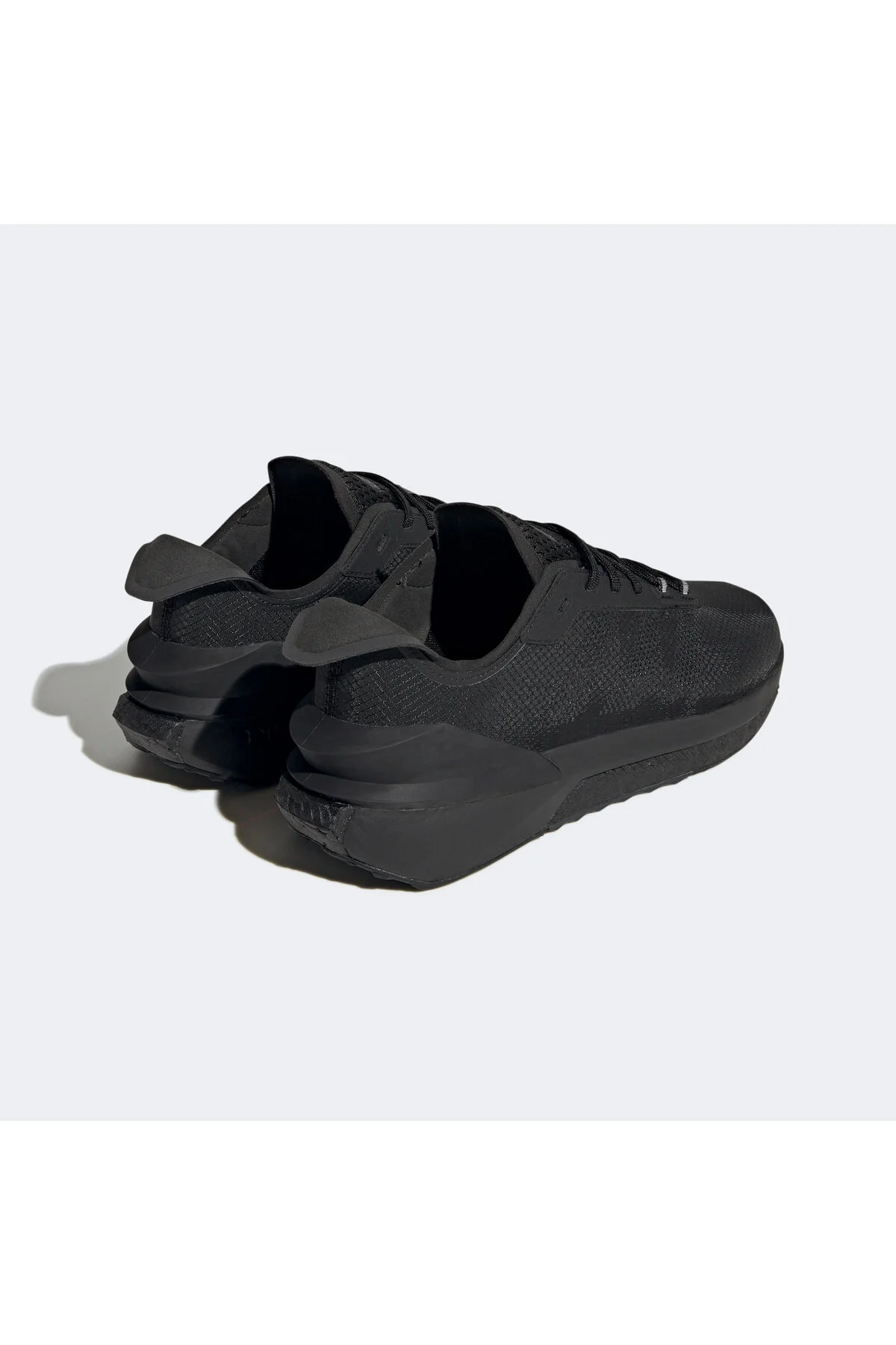 کفش دو و تمرین مردانه زنانه ورزشی سیاه AVRYN 133 HP5982 آدیداس adidas