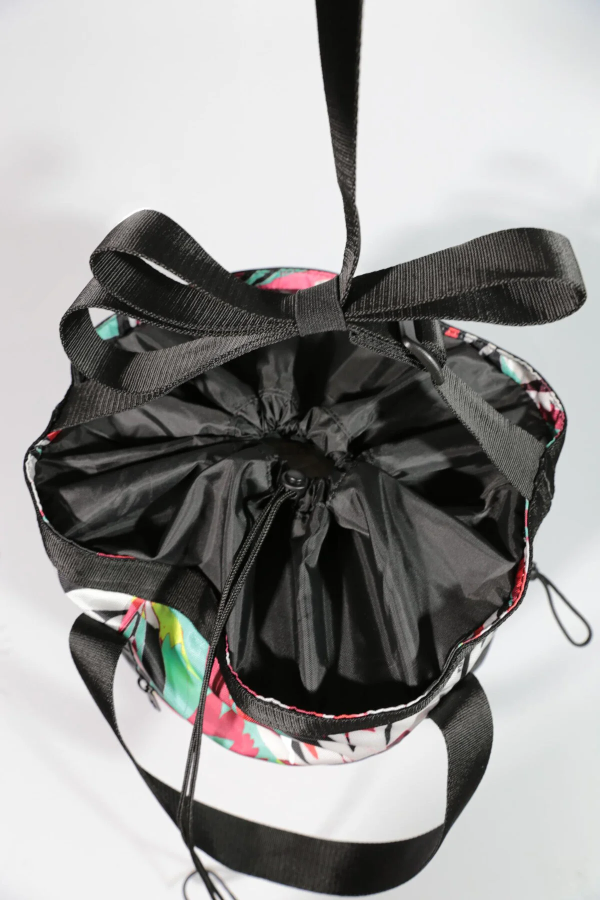 کیف شانه ای در ESS TROPICAL TOTE یونیسکس پوما Puma