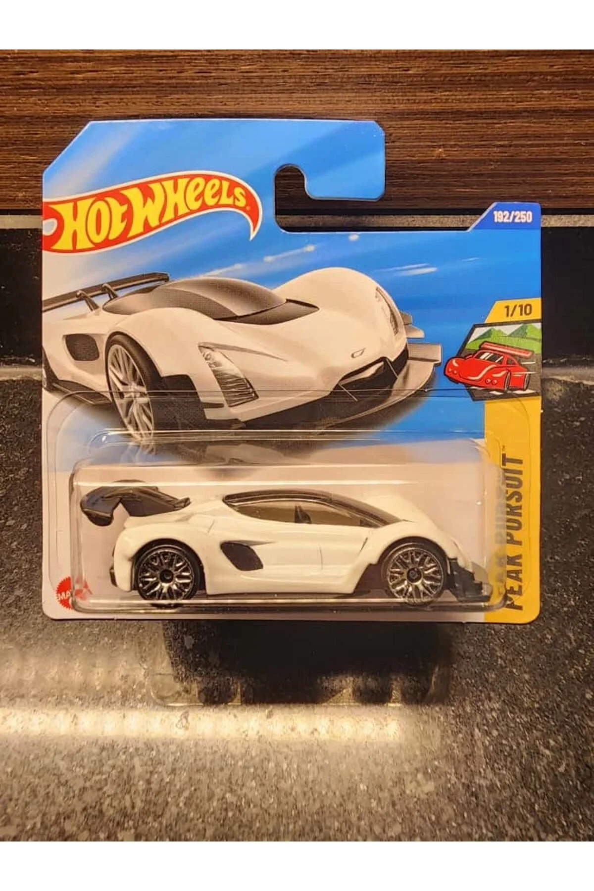 مدل خودرو 1 64 CZINGER 21C اورجینال HOT WHEELS