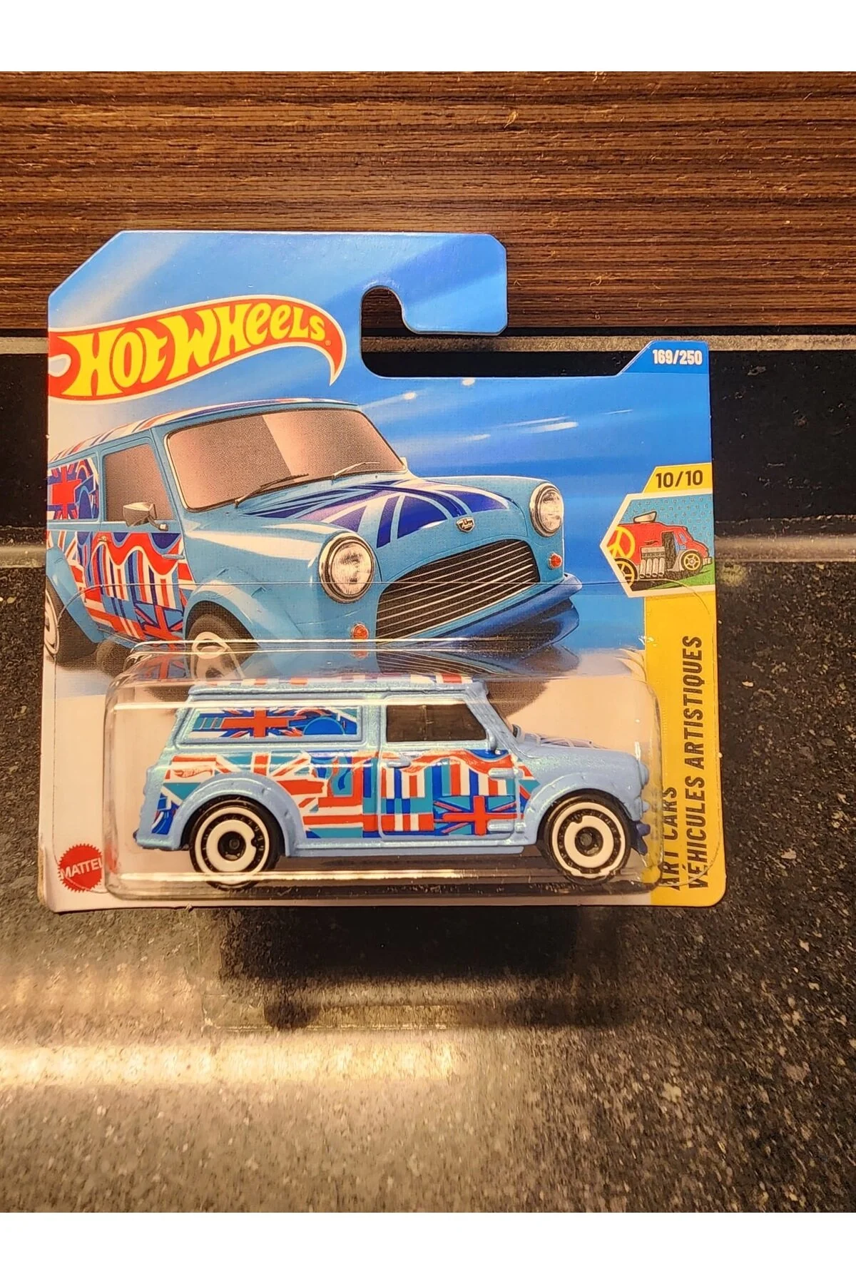 مدل خودرو 1 64 '67 AUSTIN MINI VAN از ترکیه HOT WHEELS