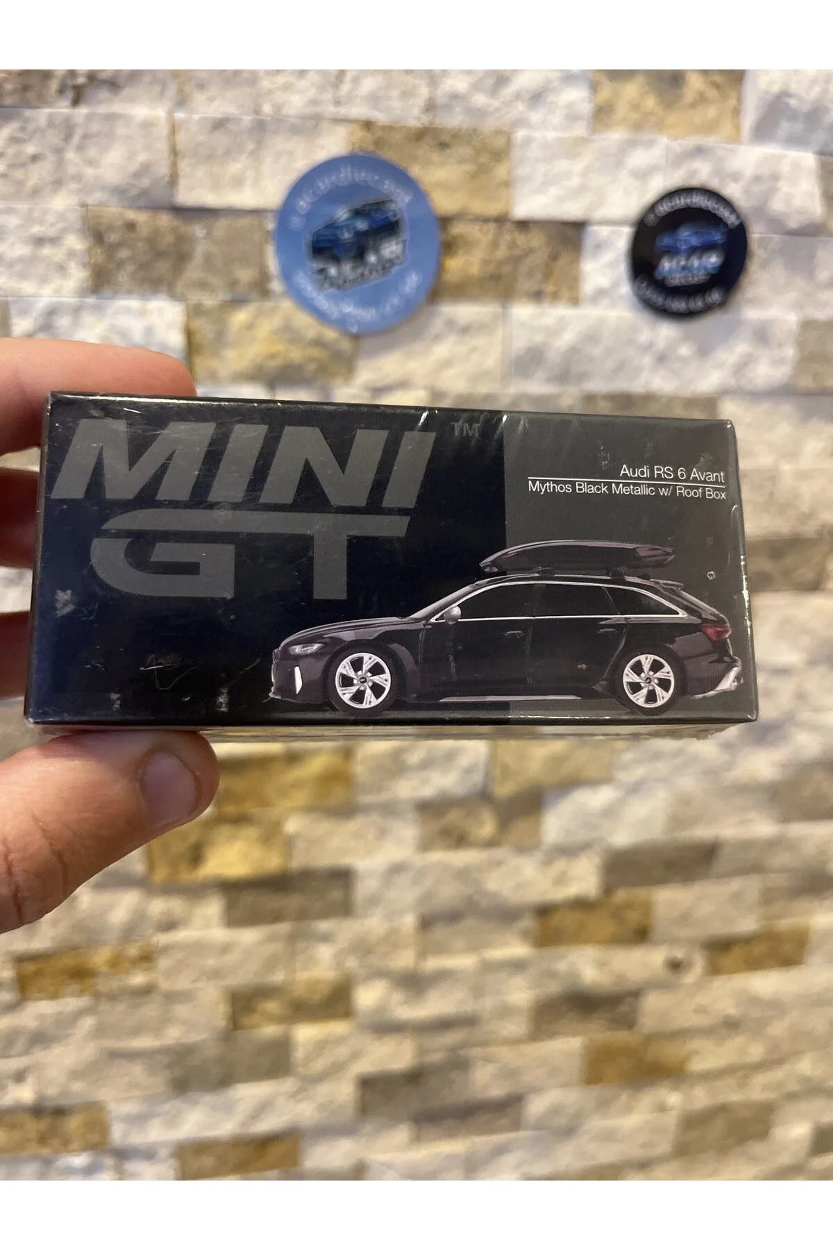 ماشین اسباب بازی آئودی RS 6 AVANT اورجینال mini gt