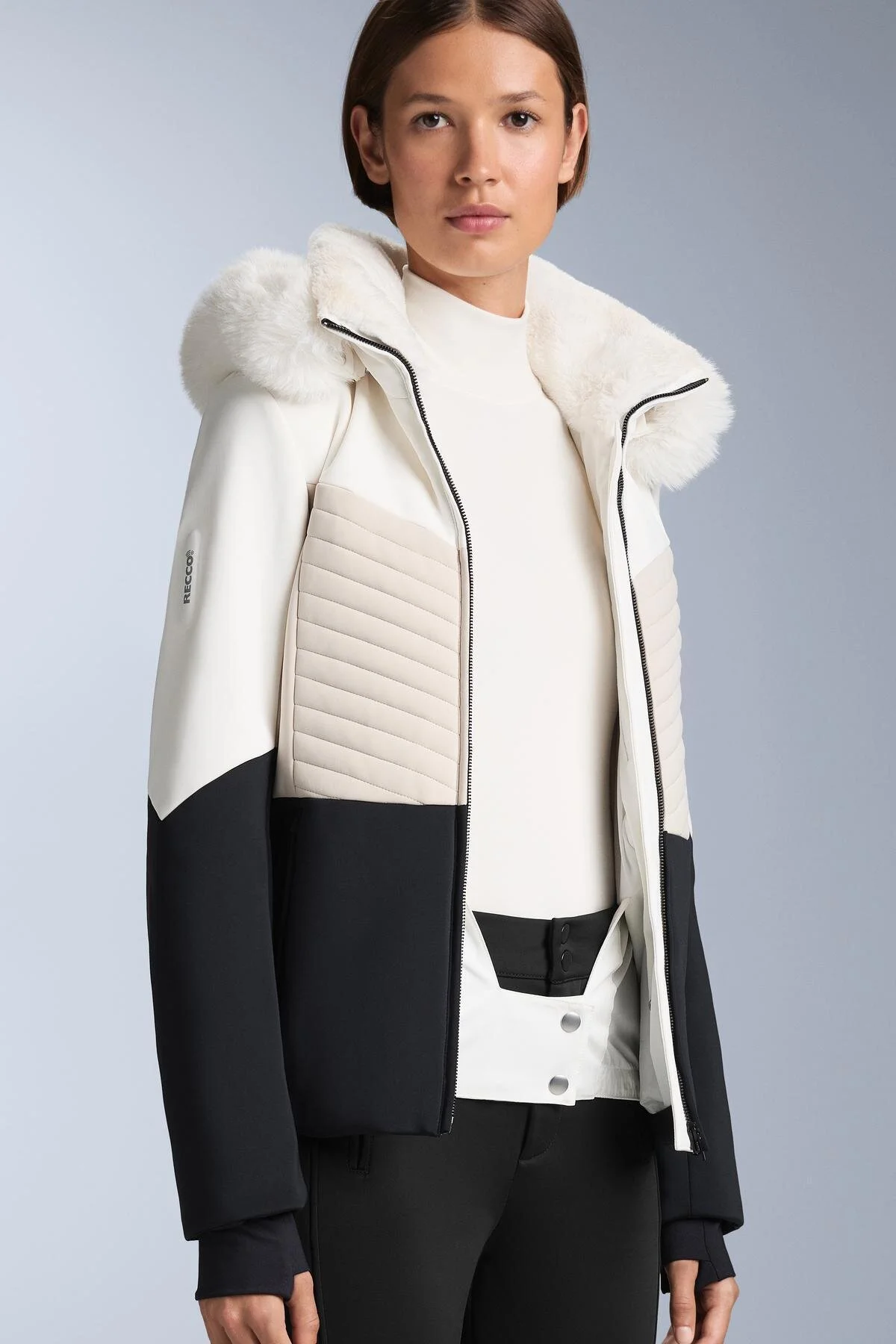 ژاکت پددار بسیار باریک و ضد آب PRIMALOFT® Oysho