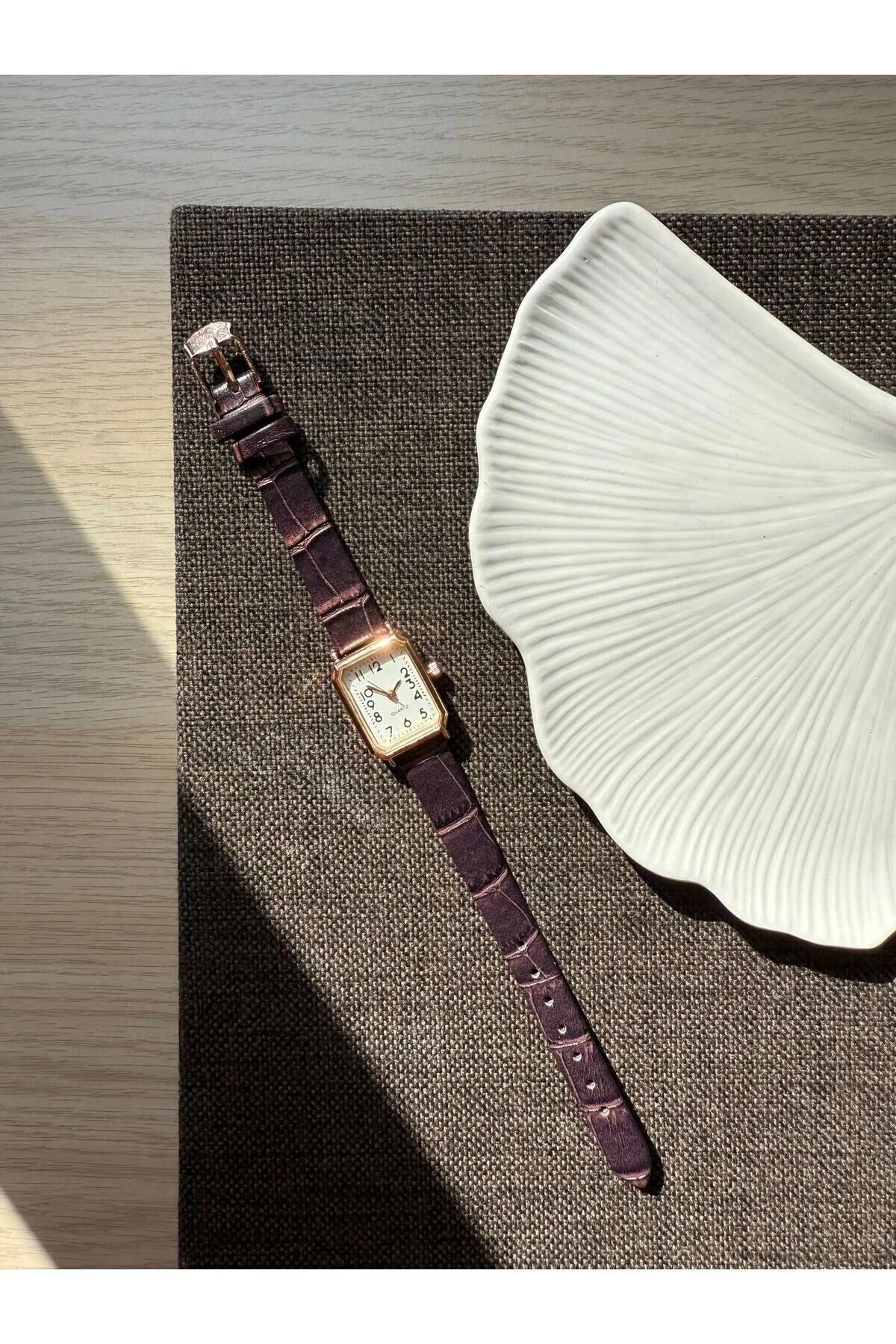ساعت قاب رز دوردون چرمی رترو مینیمال مچی زنانه RUBSEY VINTAGE QUARTZ