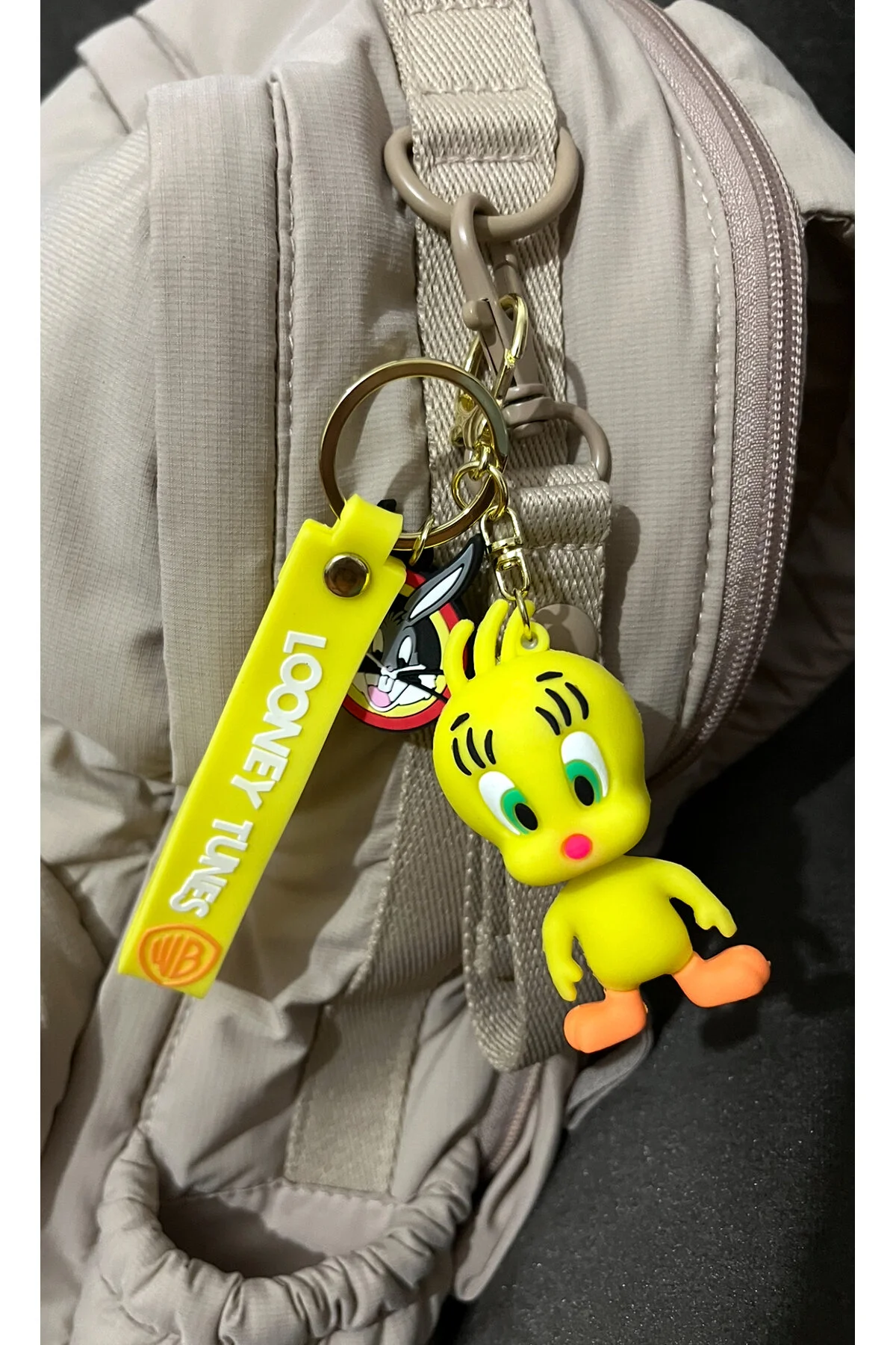 جلیقه کلید جاکلیدی و لوازم جانبی کیف TWEETY LOONEY TUNES همانند تصویر labubu sepeti