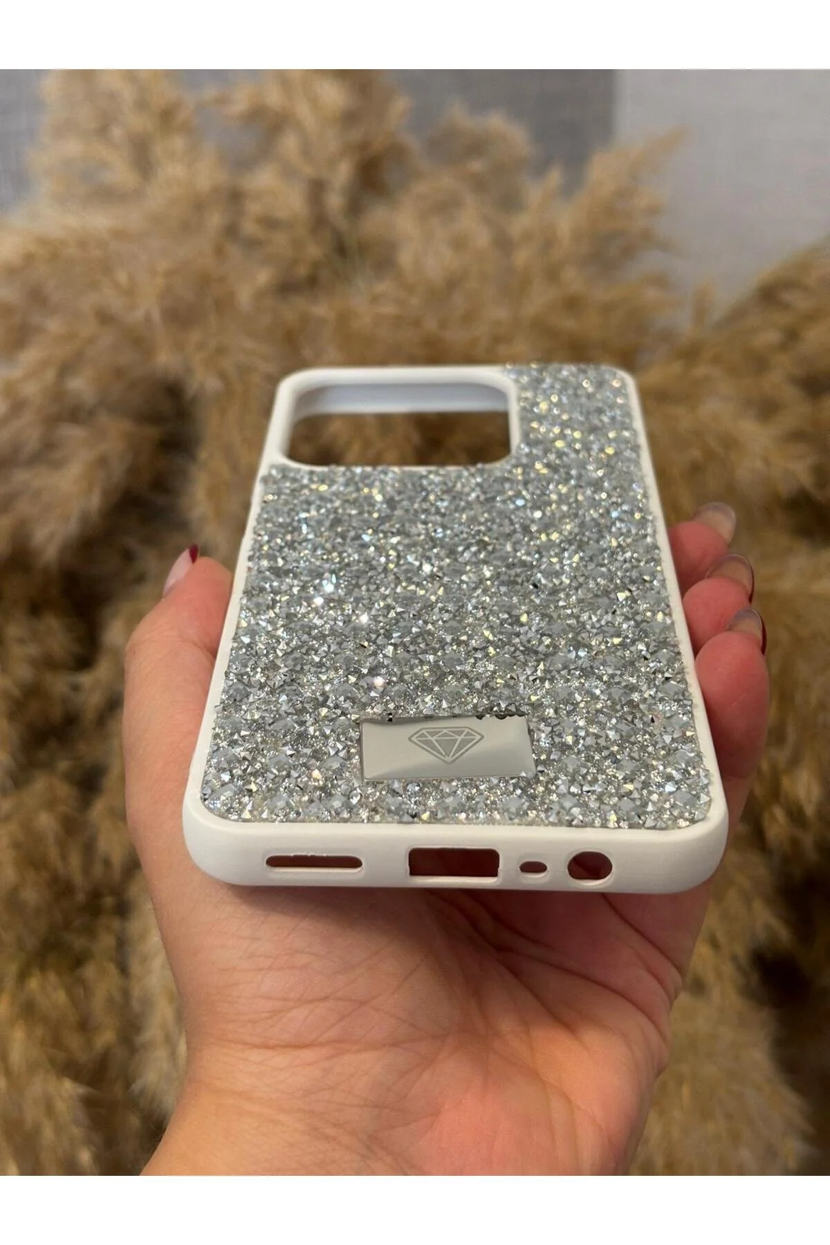 کاور و قاب محافظ دوربین کیس سازگار REALME C63 C61 لوکس با ظاهری شیک سنگ های براق بیرون زده Hatreds