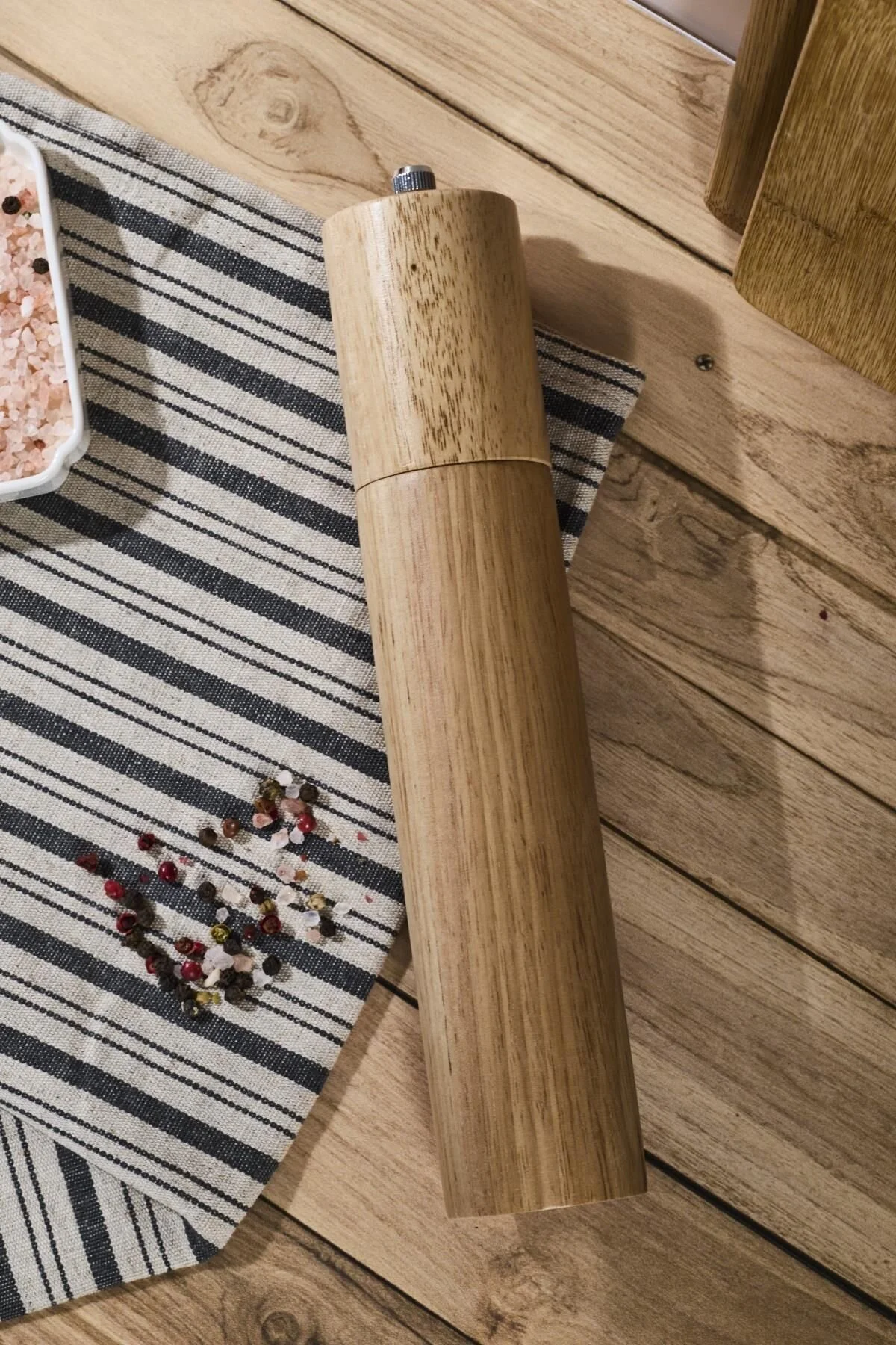 آسیاب دستی قهوه و ادویه چند رنگ اسیباب Millo Bamboo Spice Mill Fepper مشکی 25 سانتی متر  Perotti