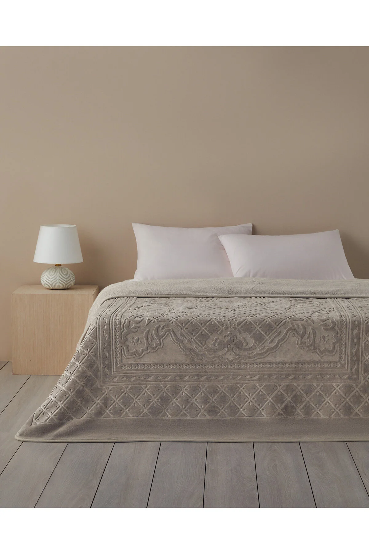 English Home پتوی دو نفره Emboss 200x220 سانتی متری بژ