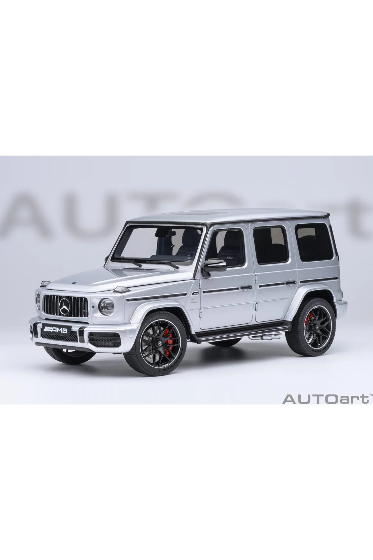 مدل خودرو 1:18 مرسدس بنز AMG G63 2019 ایریدیوم نقره ای 76358 | ماشین اورجینال autoart
