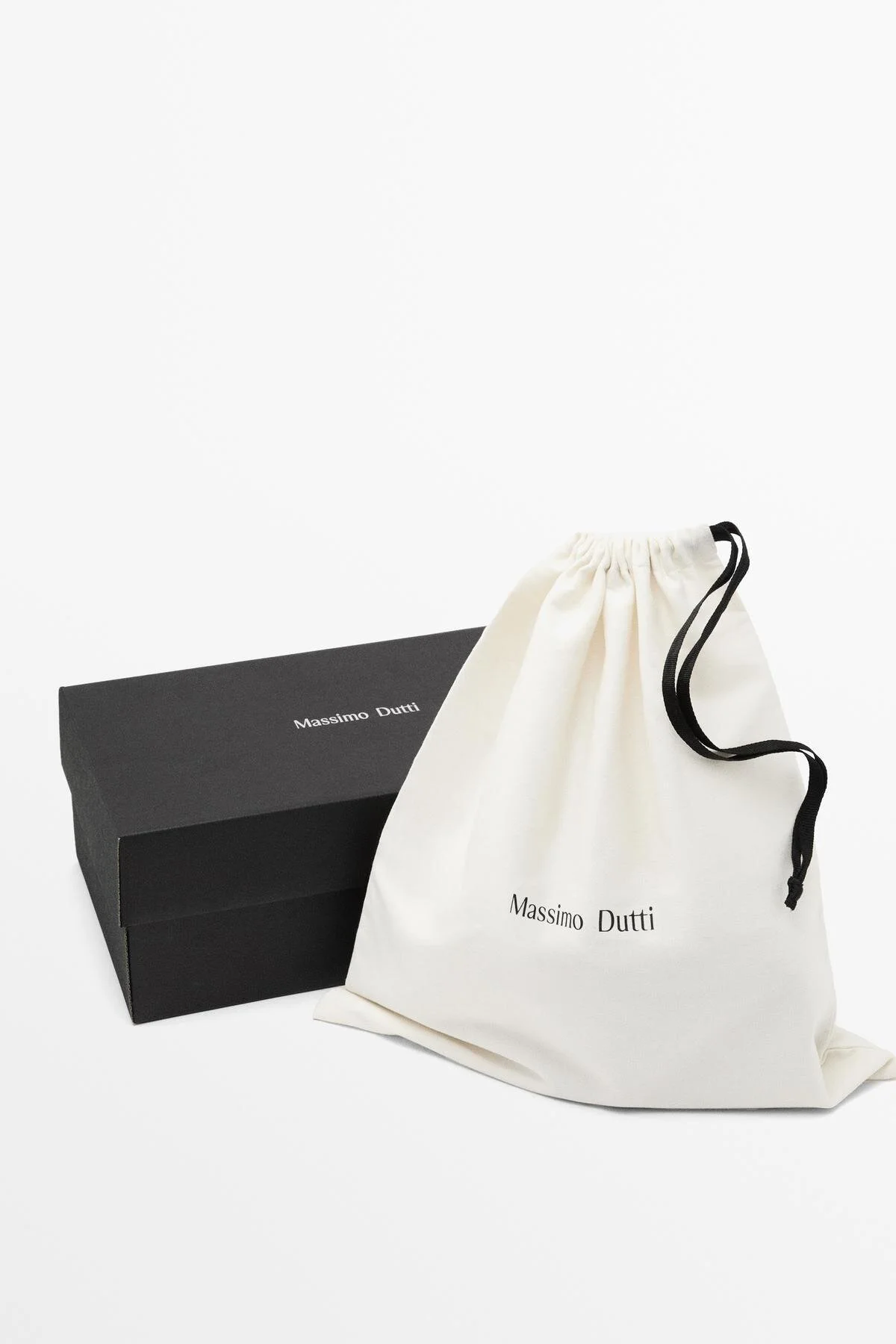 کفش های کژوال چرم جیر با بند پشت ماسیمو دوتی Massimo Dutti