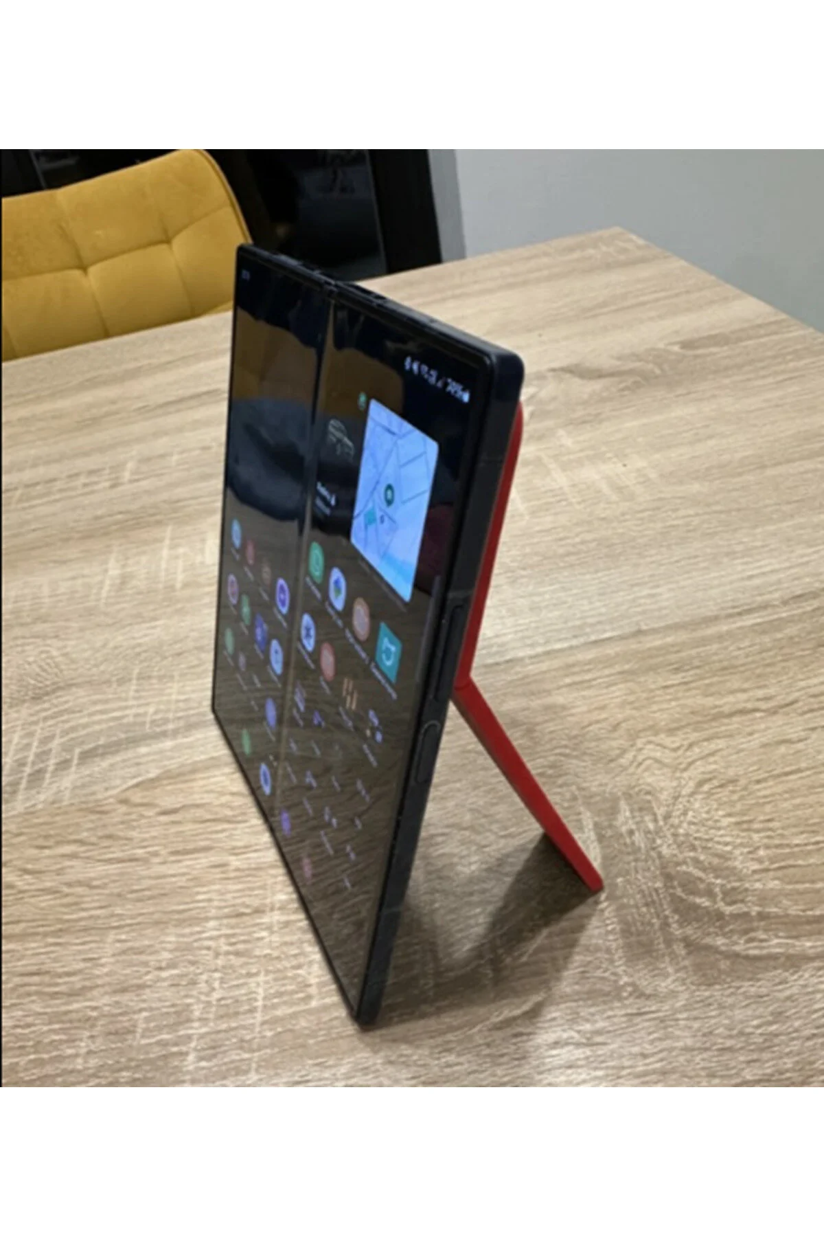 کاور و قاب نگهدارنده گوشی SAMSUNG GALAXY Z FOLD 6 Kanem3D