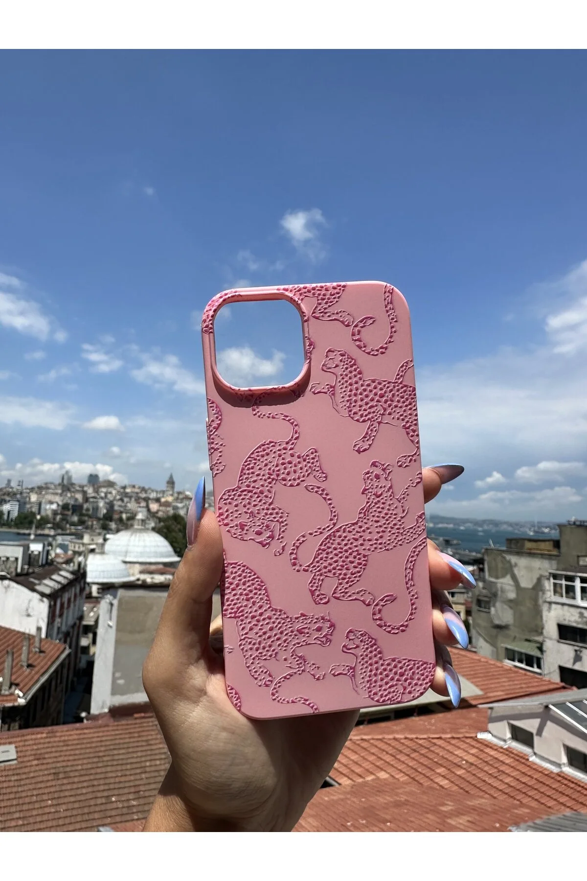 کاور و قاب گوشی طرح لئوپارد سازگار با IPHONE 17 PRO MAX CANDY PINK SHOWLIGHT