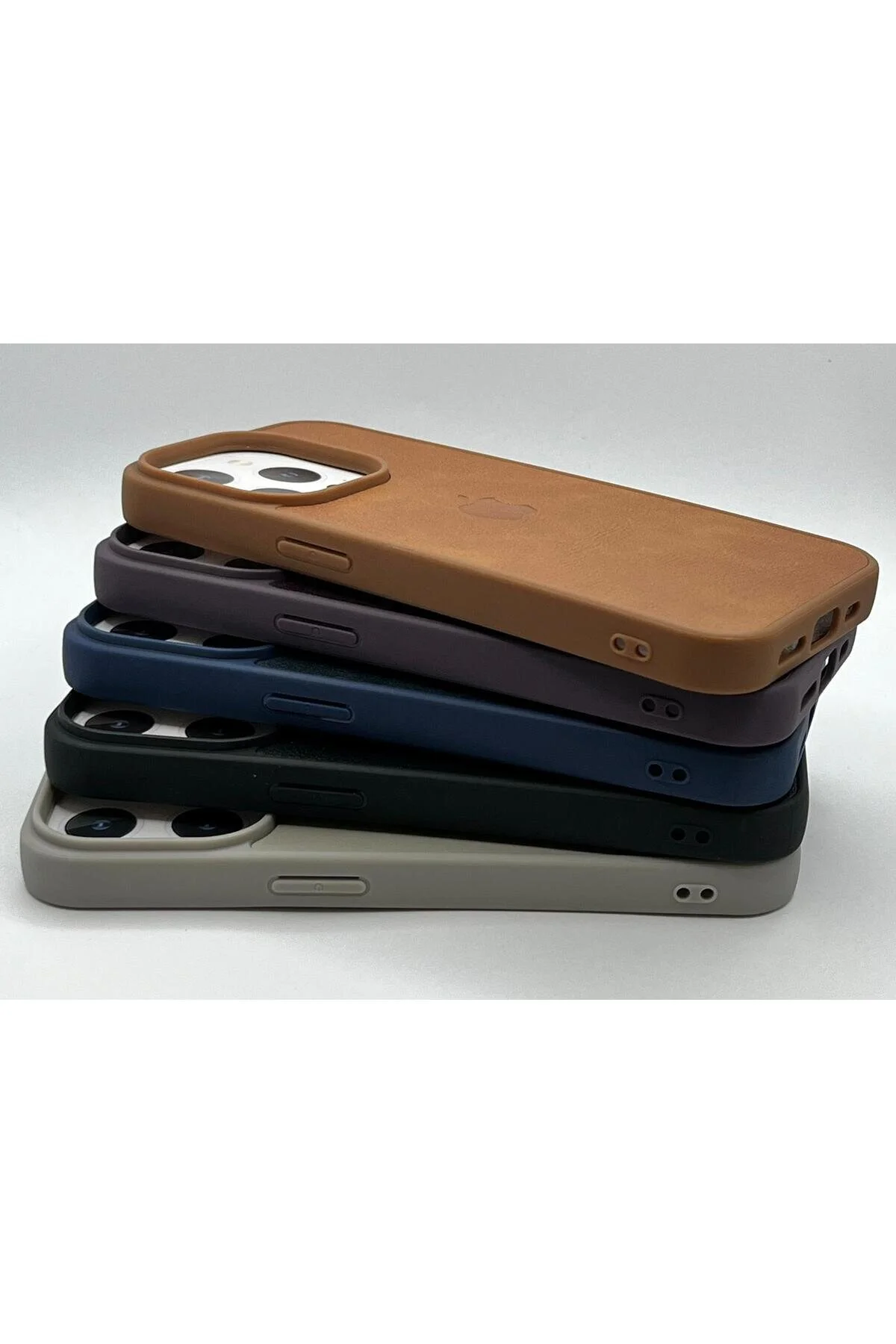 کاور و قاب چرمی سازگار با IPHONE 15 PRO DOSTECH