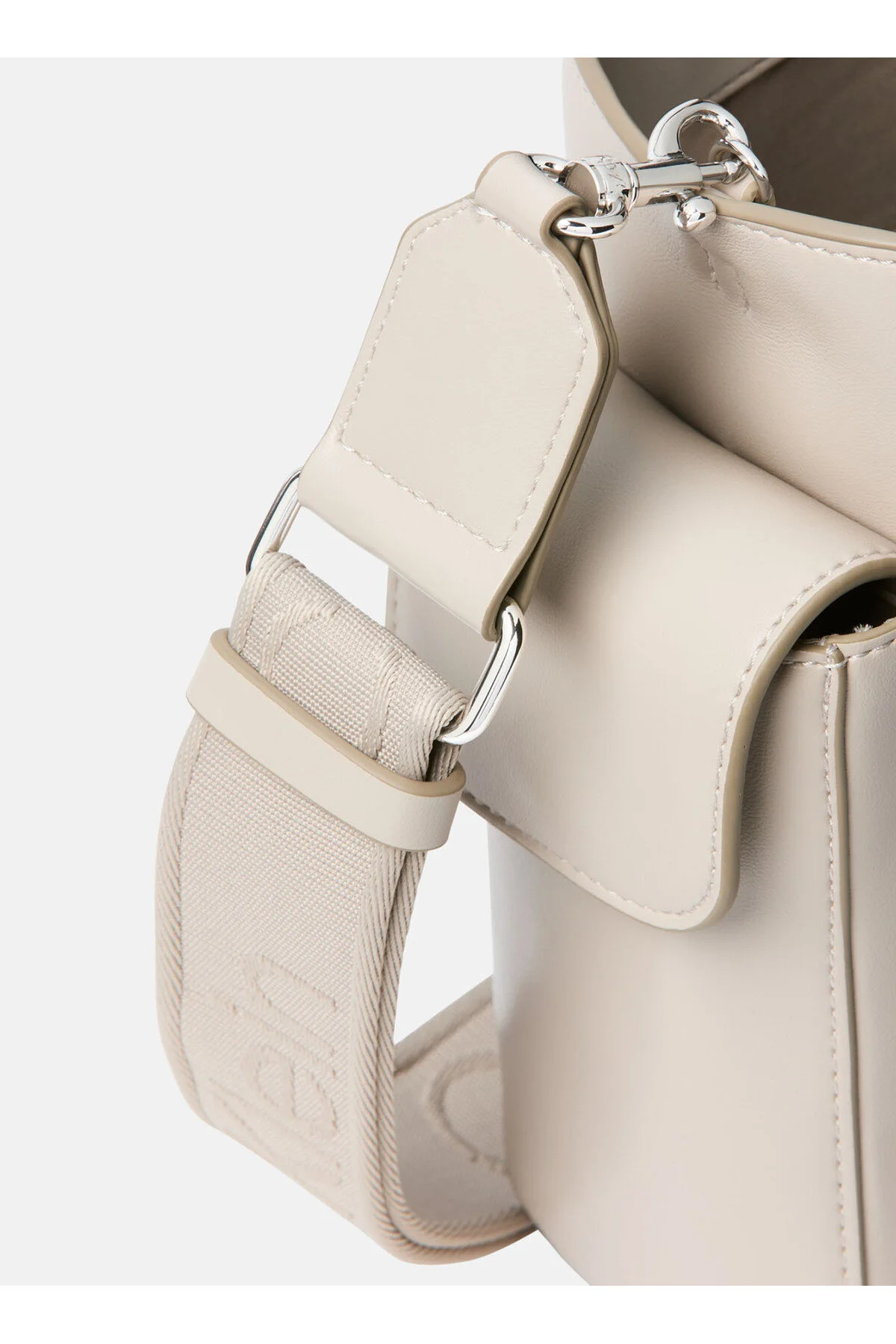 کیف شانه ای کراس بادی زنانه MINK LV04F3290G Calvin Klein