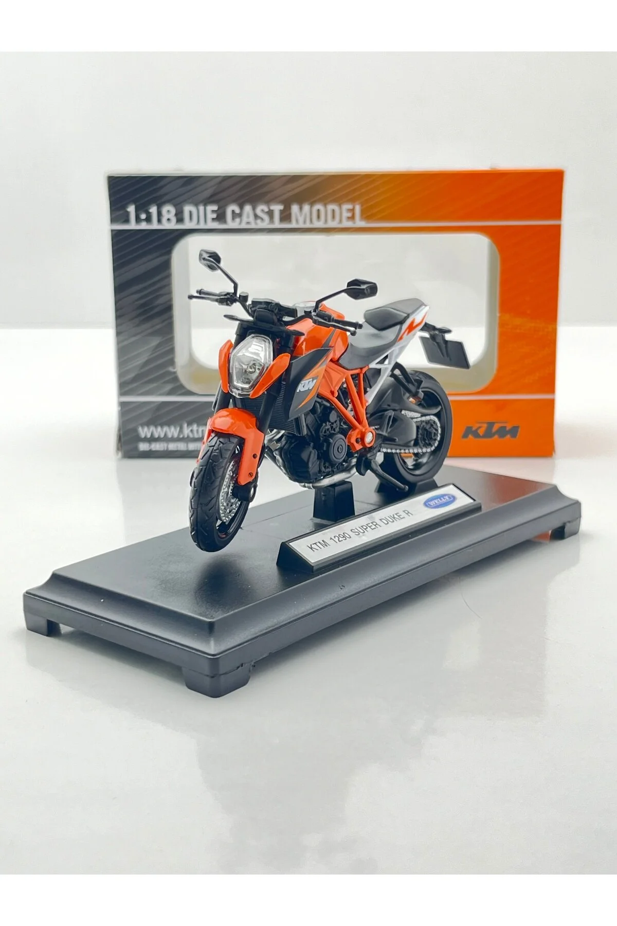 ماشین اسباب بازی KTM 1290 SUPER DUKE R WELLY
