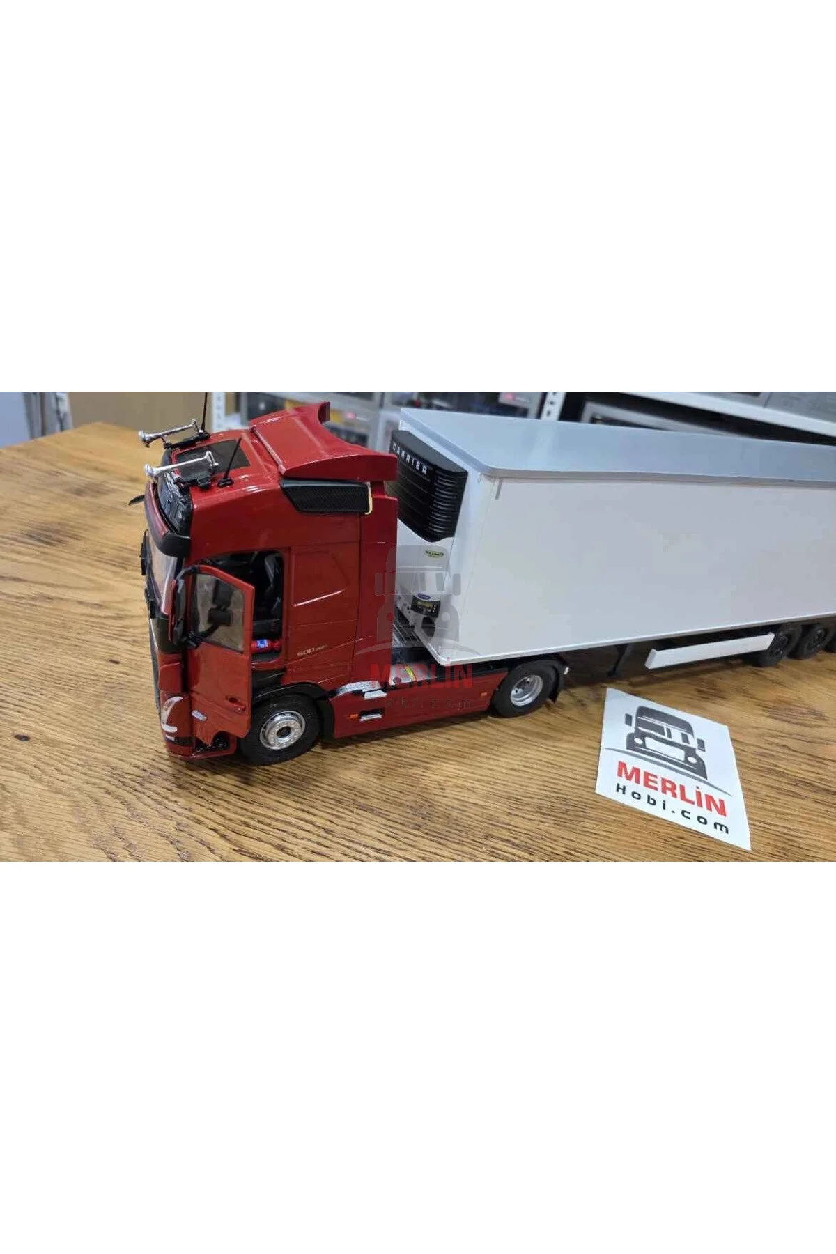 مدل خودرو 1 24 VOLVO FH5 XL 500 + تریلر خنک Solido