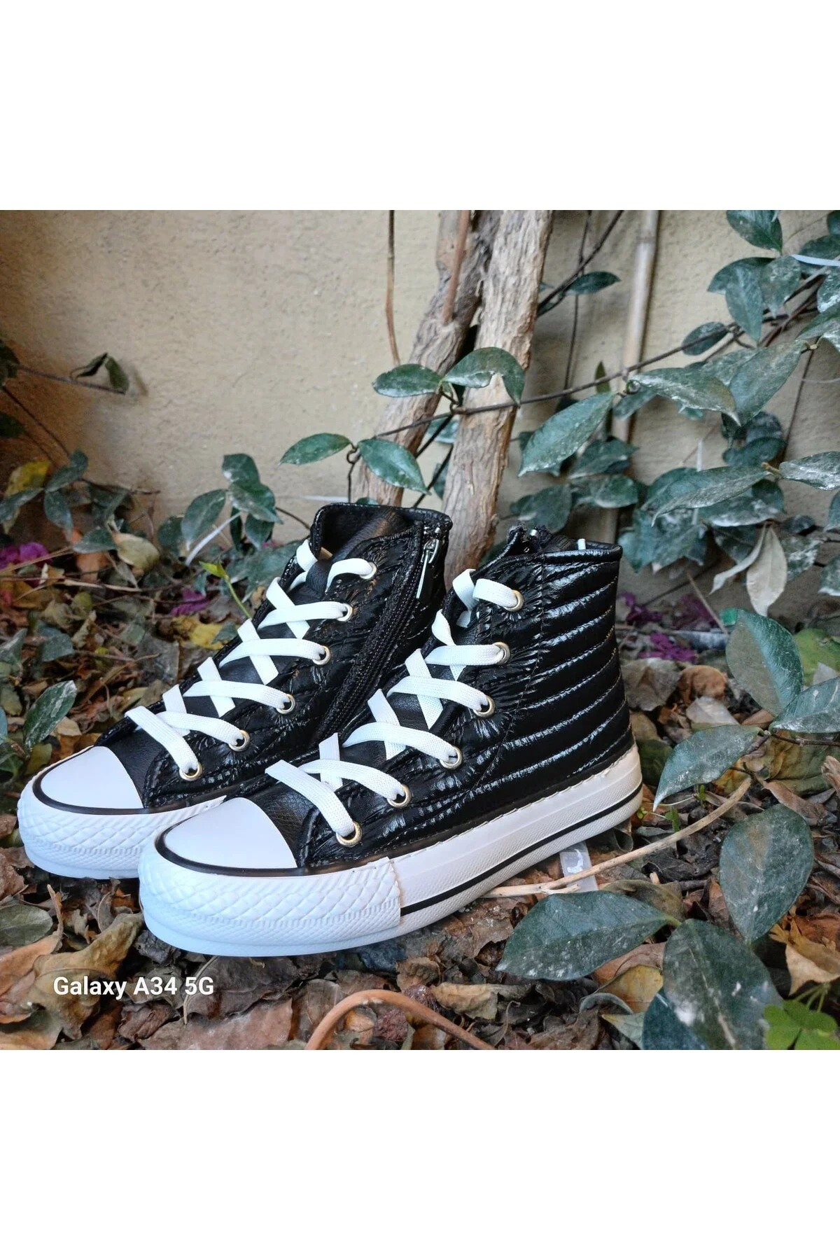 چکمه و بوت کفش دخترانه مدل پاراشوت فیبر بدون روشنایی بین سایزهای 31 35 Scarpe Magiche