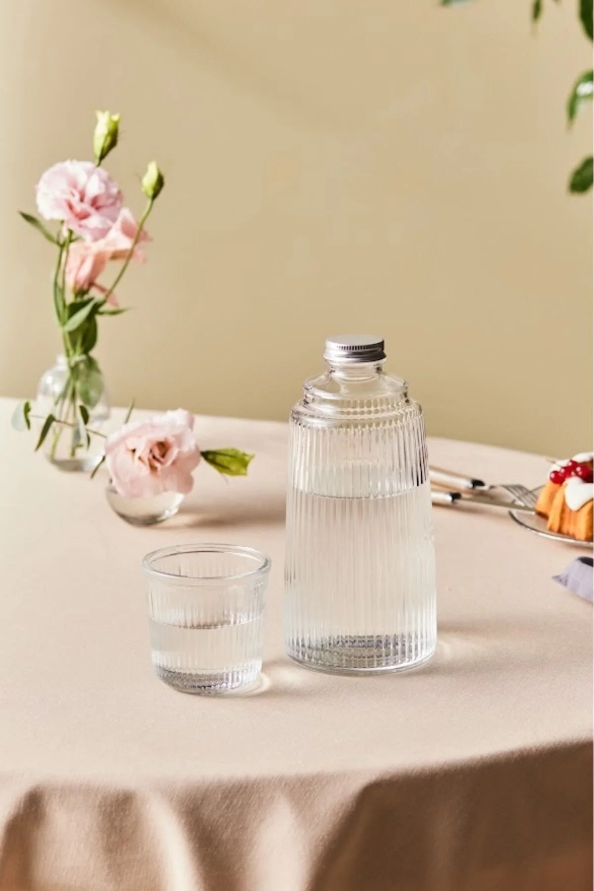 پارچ و تنگ لیل شفاف شیشه JUG 1100 ML Karaca