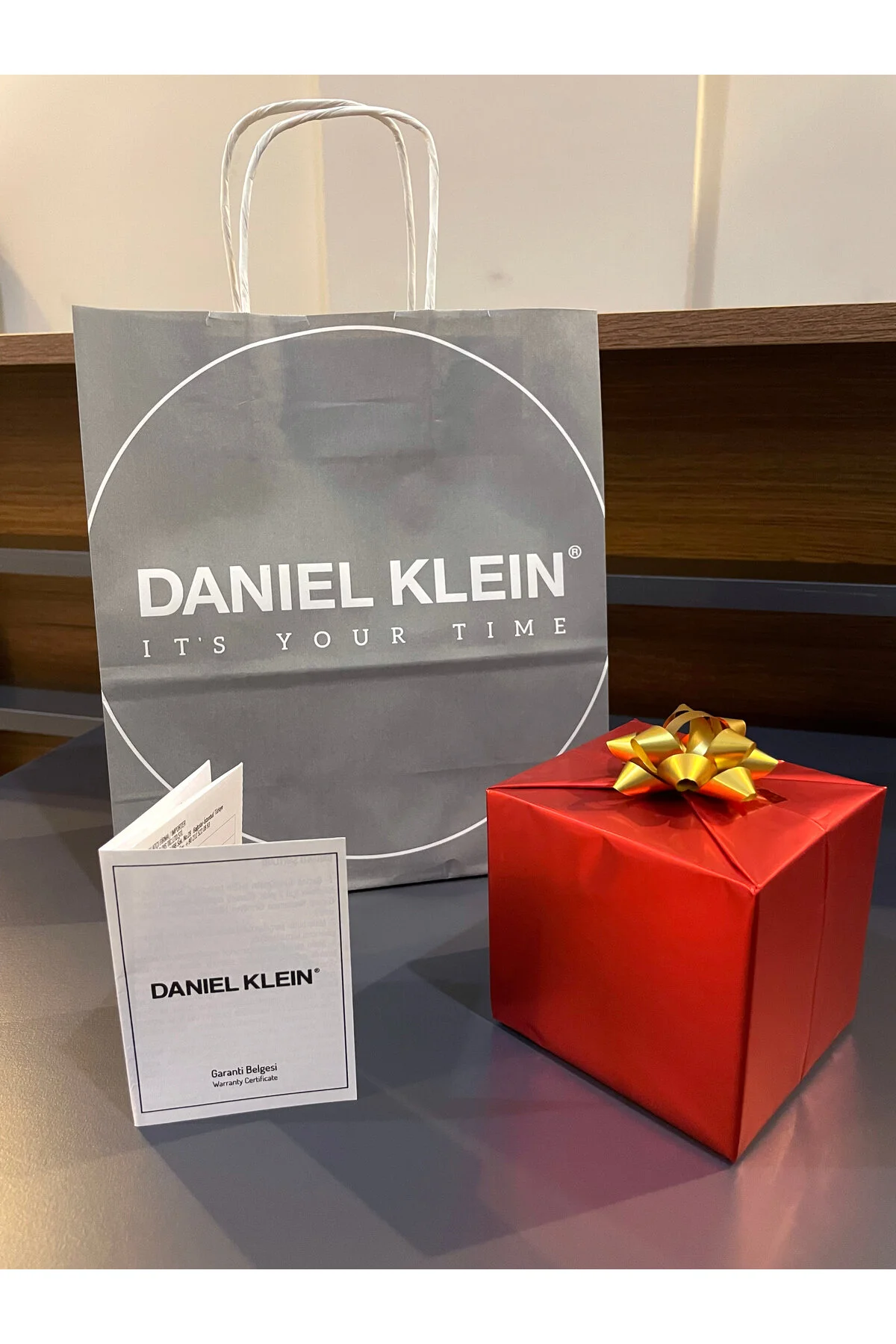 ساعت سبز زنانه مچی و شوهر عزیز دنیل کلین Daniel Klein