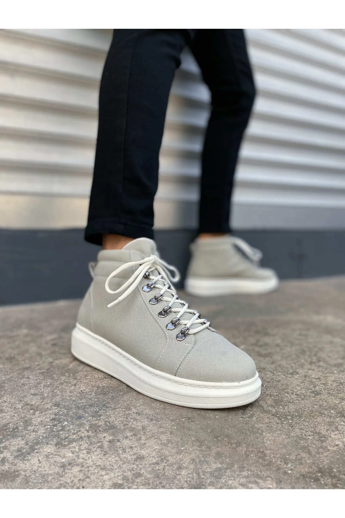 چکمه و بوت های ورزشی مردانه جیر زیره ارتوپدی با توری OTTAWA SBT خاکستری Lucy Shoes