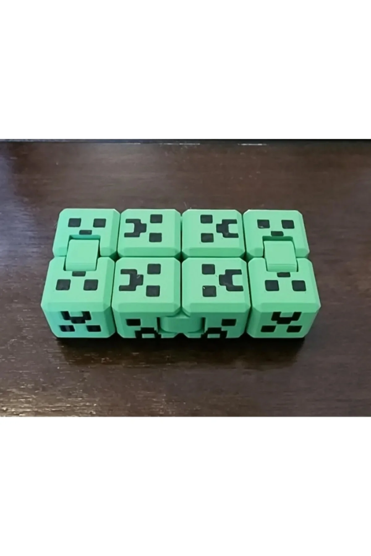 اشیاء دکوراتیو و مجسمه MINECRAFT CREEPER PATTERNED FIDGET CUBE FLEXIS WE MAKE IT POSSIBLE FOR YOU