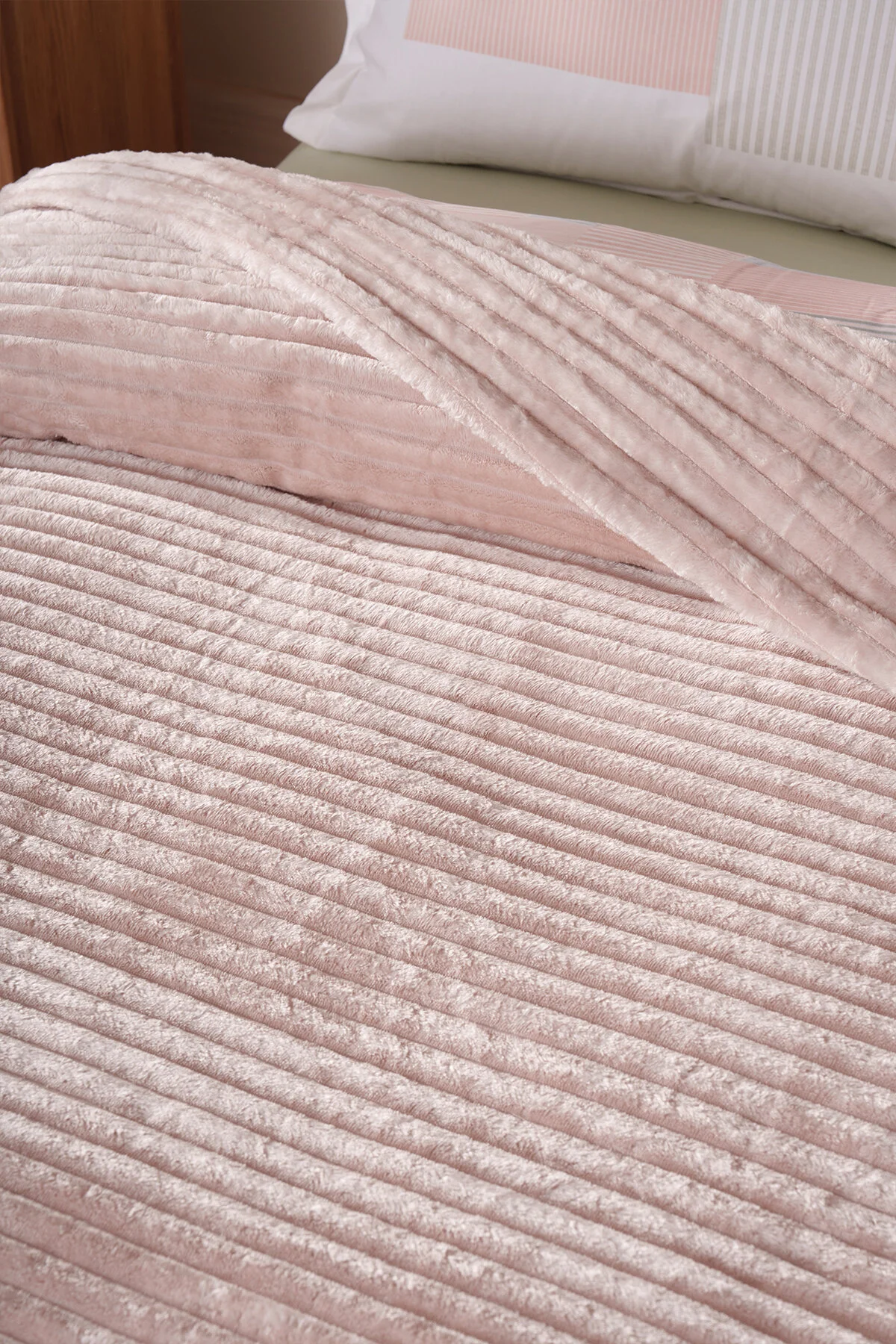 پتوی یک نفره SOVA تک آهنگ WELLSOFT BATTANNE پودر Puffy