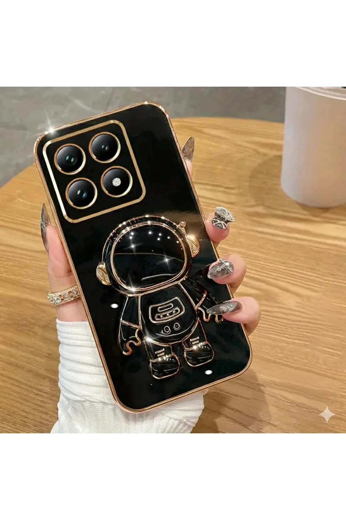 کاور و قاب محافظ شیائومی MI 14T PRO با لبه های براق طلا دوزی شده فیگور دوربین پایه فضانوردی Rivor
