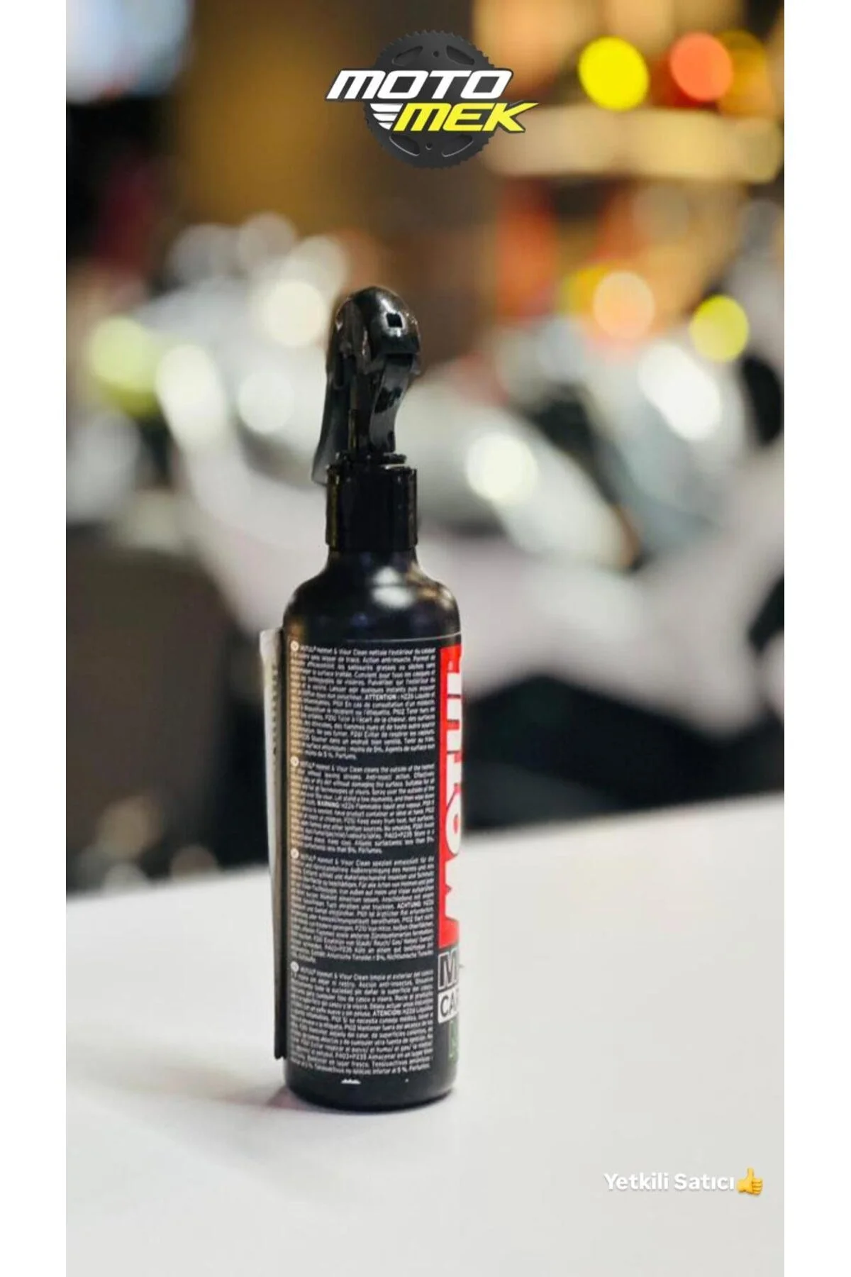 روغن و مکمل موتور MOTUL M1 پاک کننده کلاه گیره دید روشن شفافی را ارائه می دهد Motomek