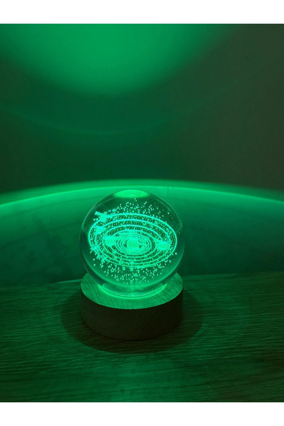 گوی برفی توپ شیشه ای سه بعدی LED RGB با تغییر رنگ بدنه چوبی USB از ترکیه SUMMER GIFT