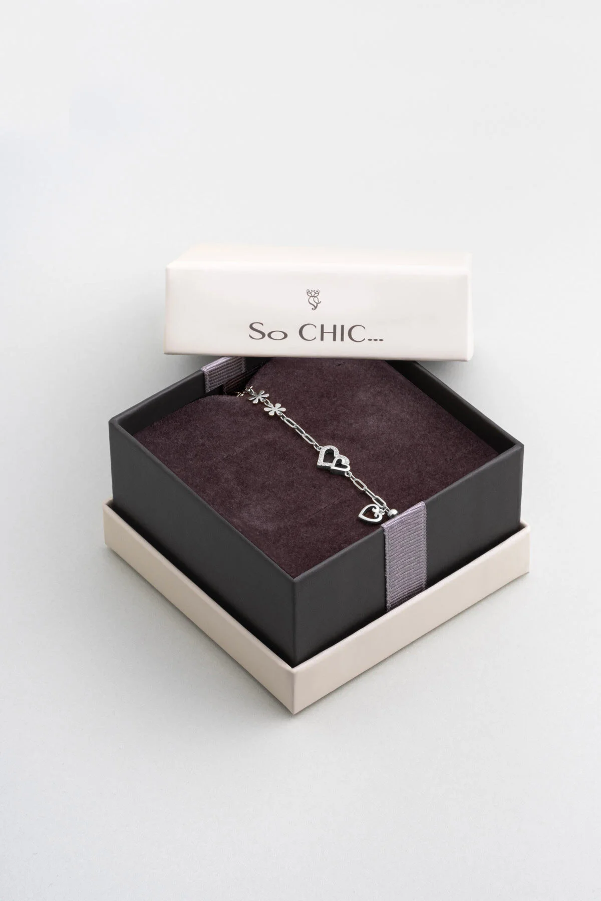 دستبند نقره ای 19 سانتی متری با روکش طلای سفید 18 عیار لوویا So Chic