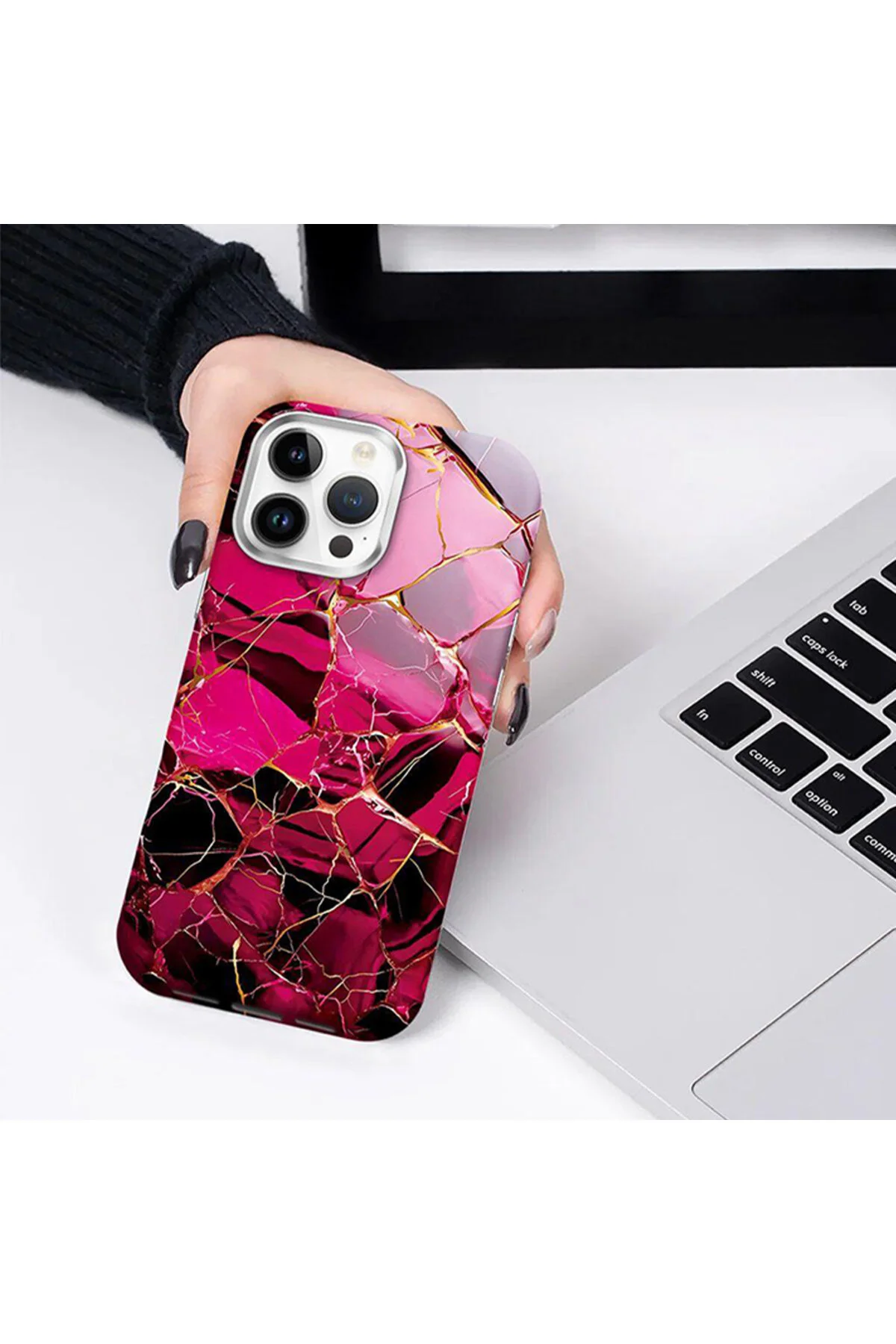 کاور و قاب محافظ دوربین شوک‌گیر با طرح قرمز ممتاز MAGSAFE سازگار IPHONE 15 PRO Casen