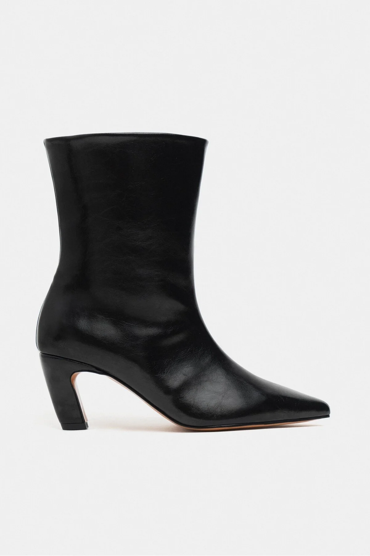 چکمه و بوت های پاشنه دار زنانه با طرح مشکی دوشی NİŞANTAŞI SHOES