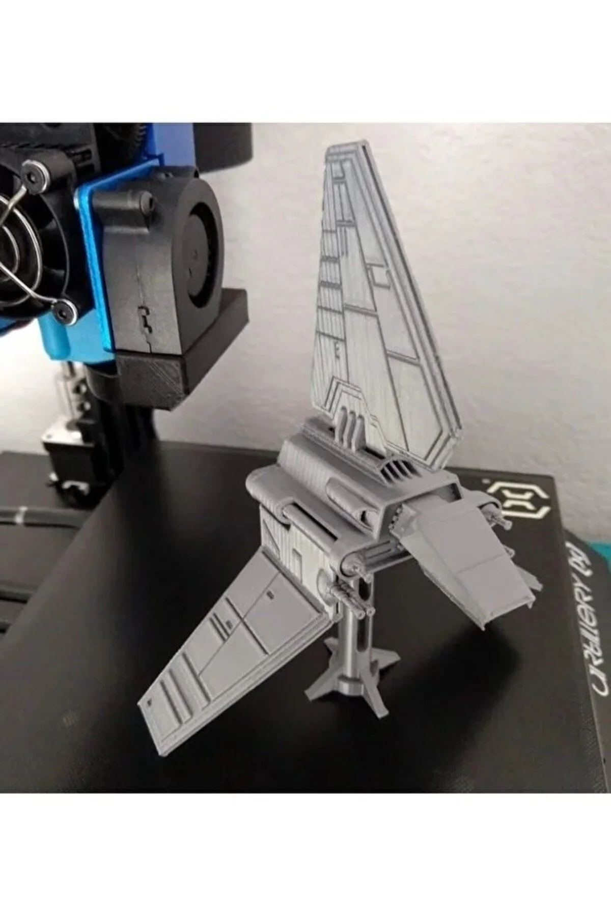فیگور STAR WARS MARS BARS SCUTTLE BATTLESHIP 23 CM FOLİNZA