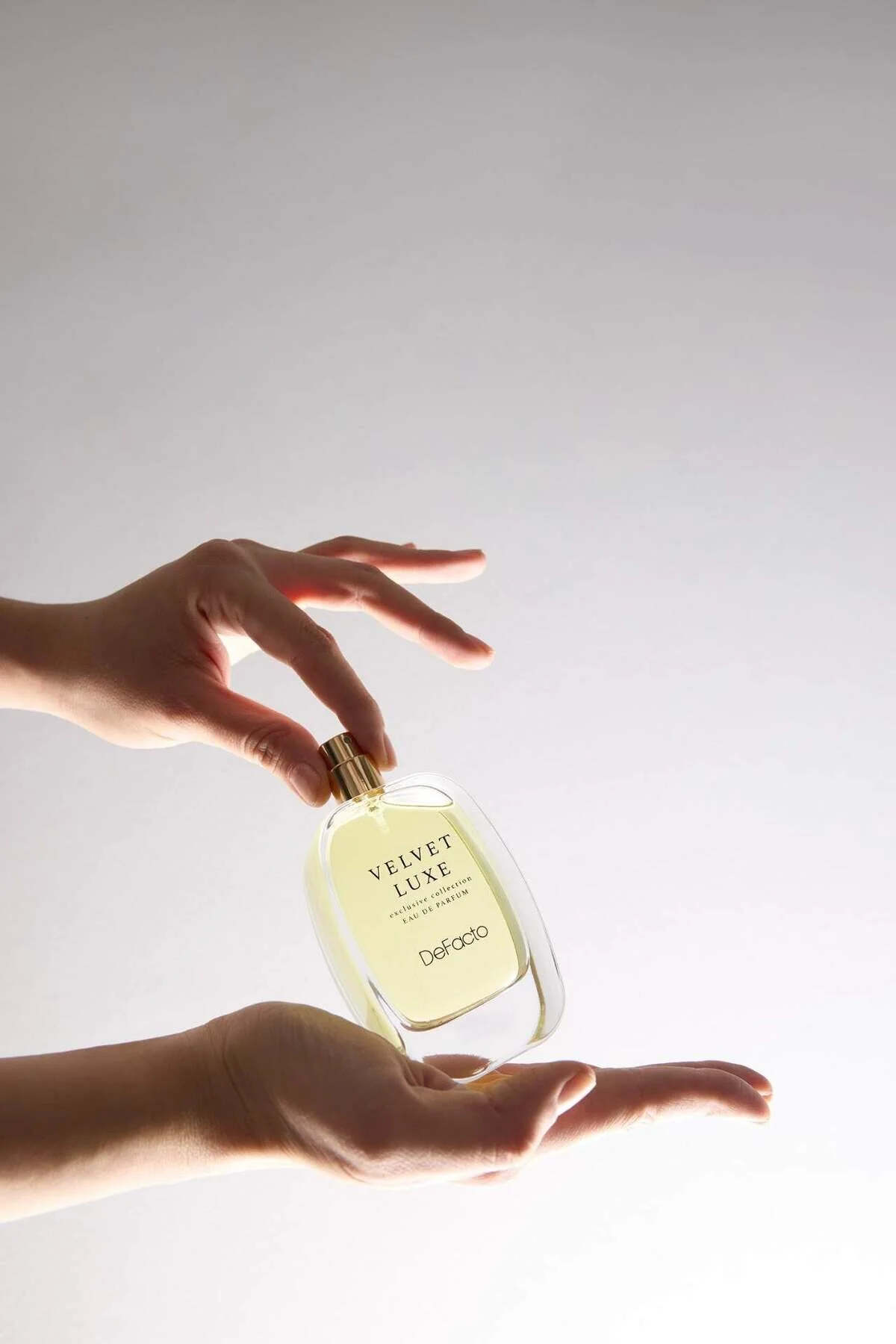 عطر زنانه مخملی DEFACTO معطر 100 میل E3954AXNS Defacto