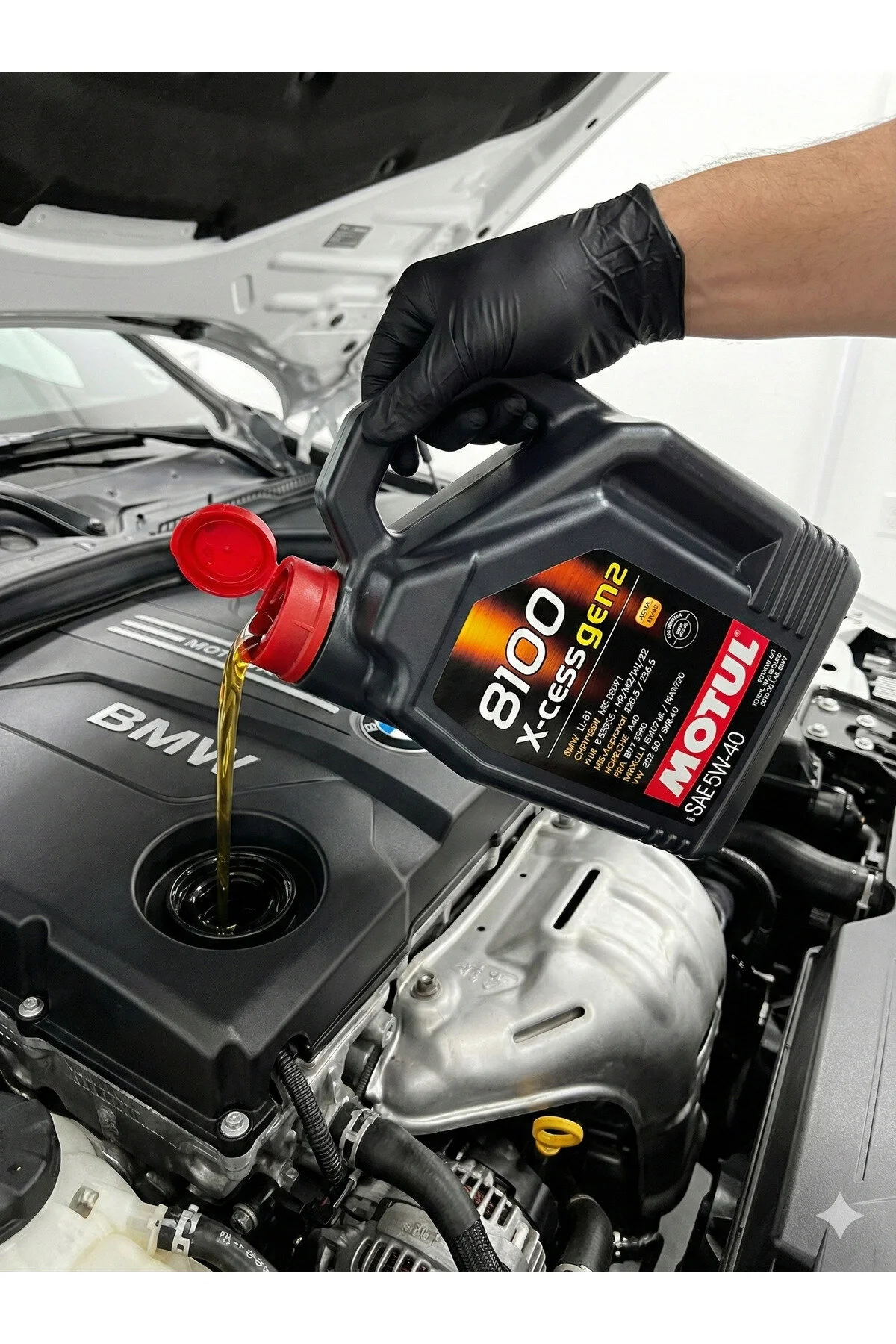 روغن و مکمل موتور 8100 X CESS GEN2 5W40 5 لیتر موتول Motul