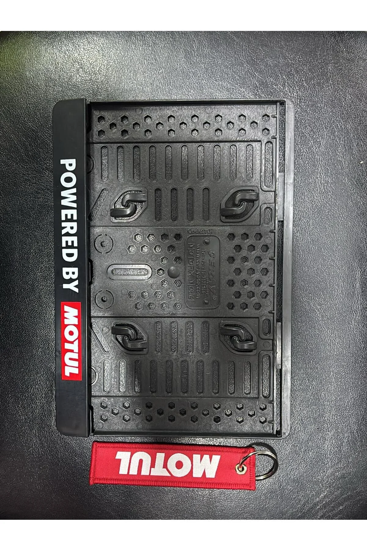 قاب پلاک خودرو دارنده اورجینال Motul