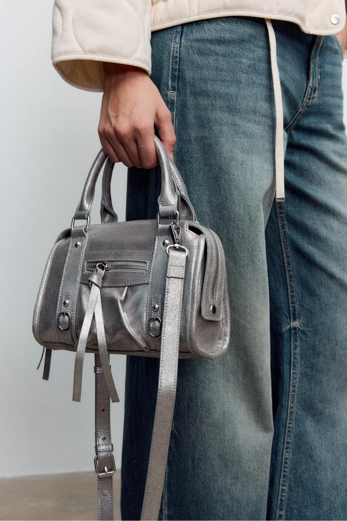 کیف شانه ای کراس بادی نوع بولینگ زیپ دار Stradivarius