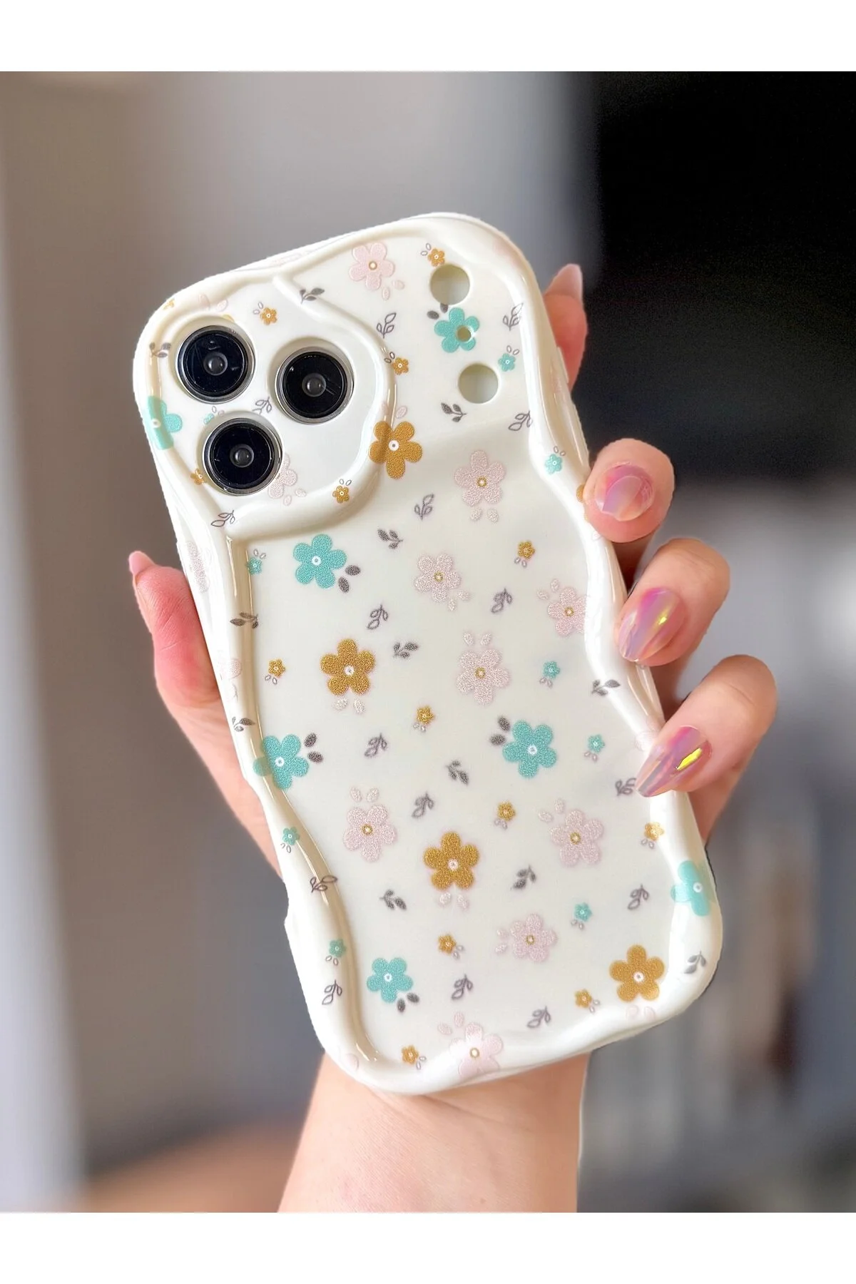 کاور و قاب 17 PRO MAX با طرح گل MİRAZ TASARIM