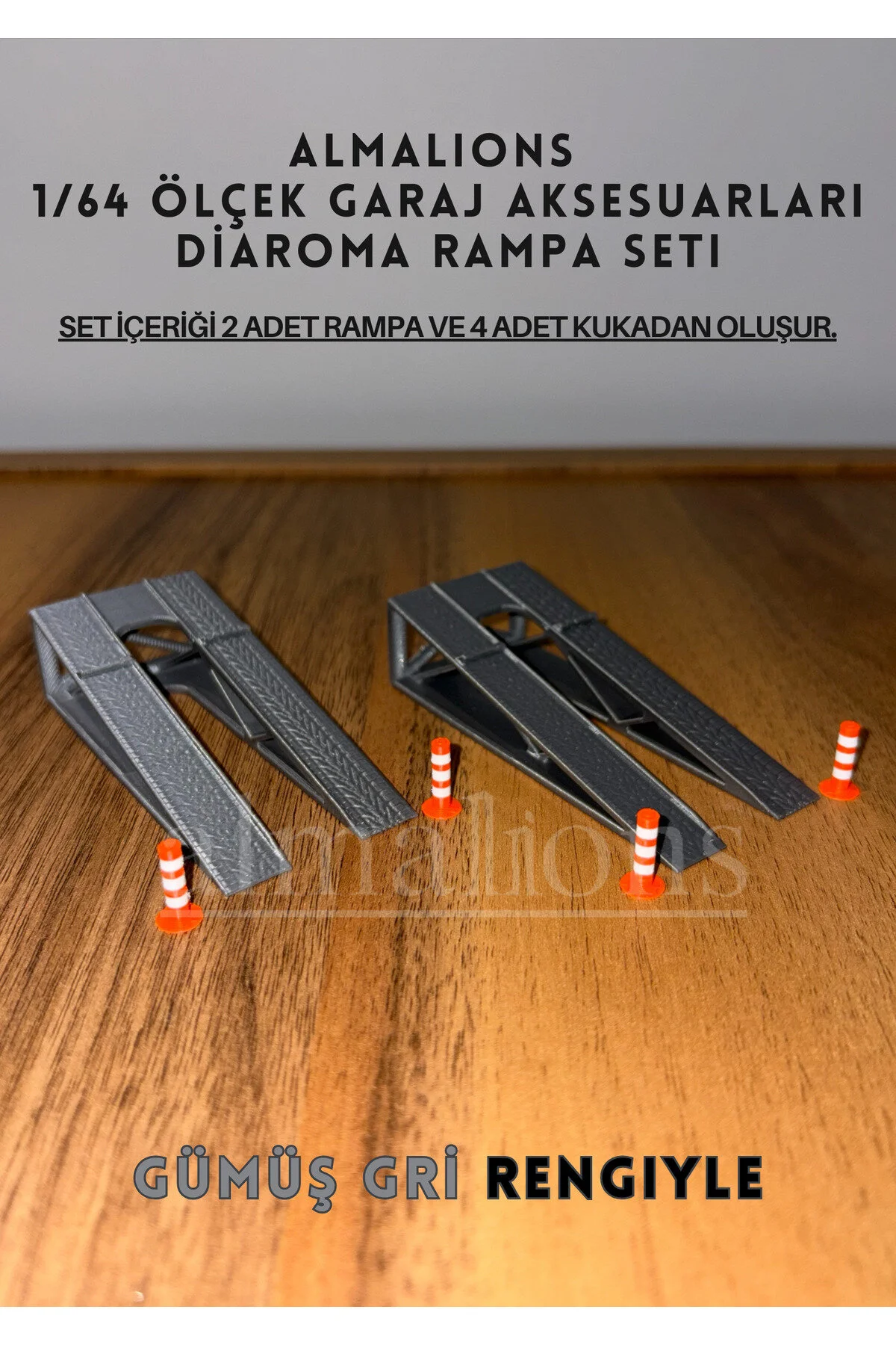 ماشین اسباب بازی 1 64 SCALE DIAROMA RAMP CAR 2 PIECES + 4 KUKA GARAGE ACCESSORIES نقره ای خاکستری almalions