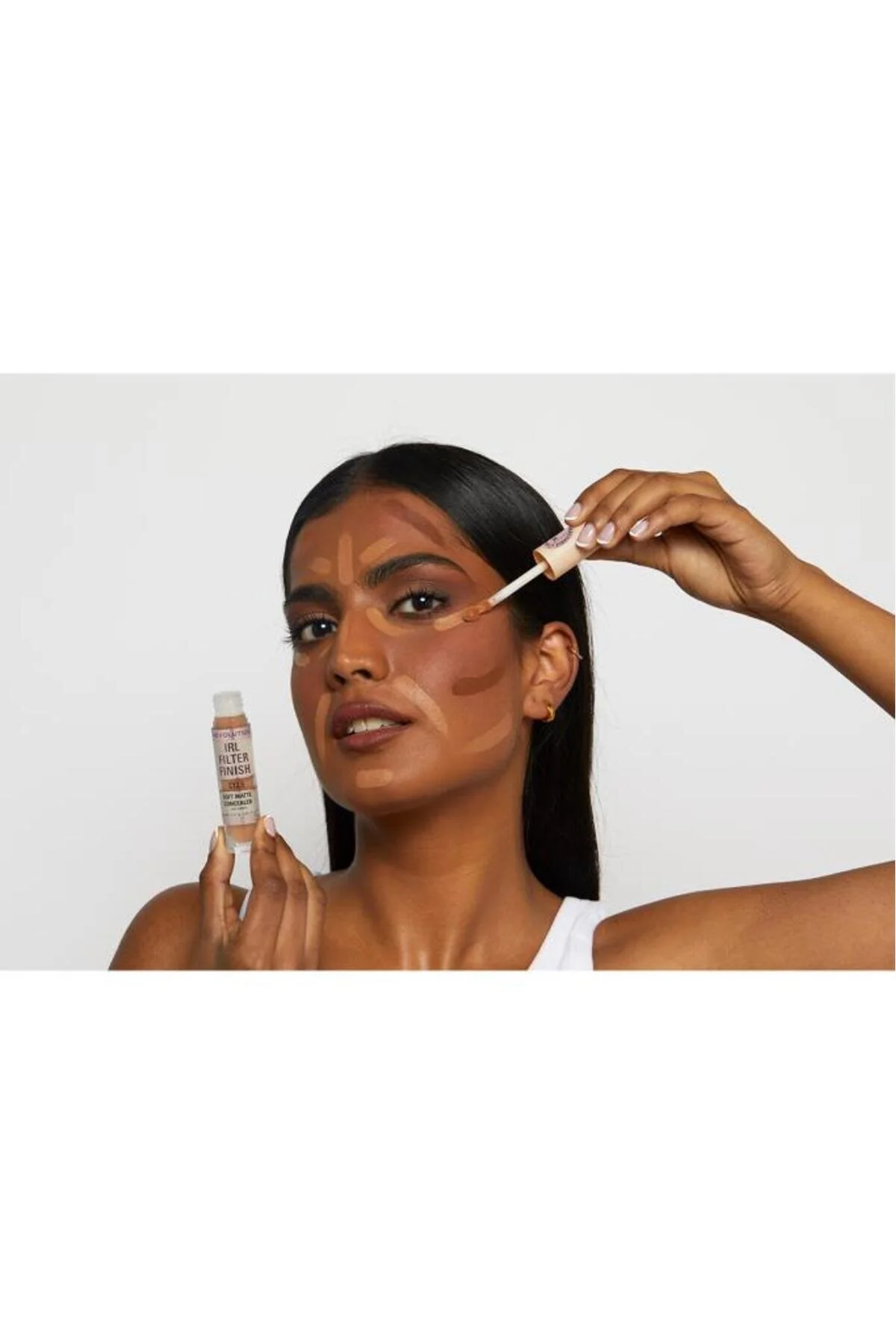 Revolution پوشش‌دهنده آرایشی مایع IRL FILTER FINISH C6